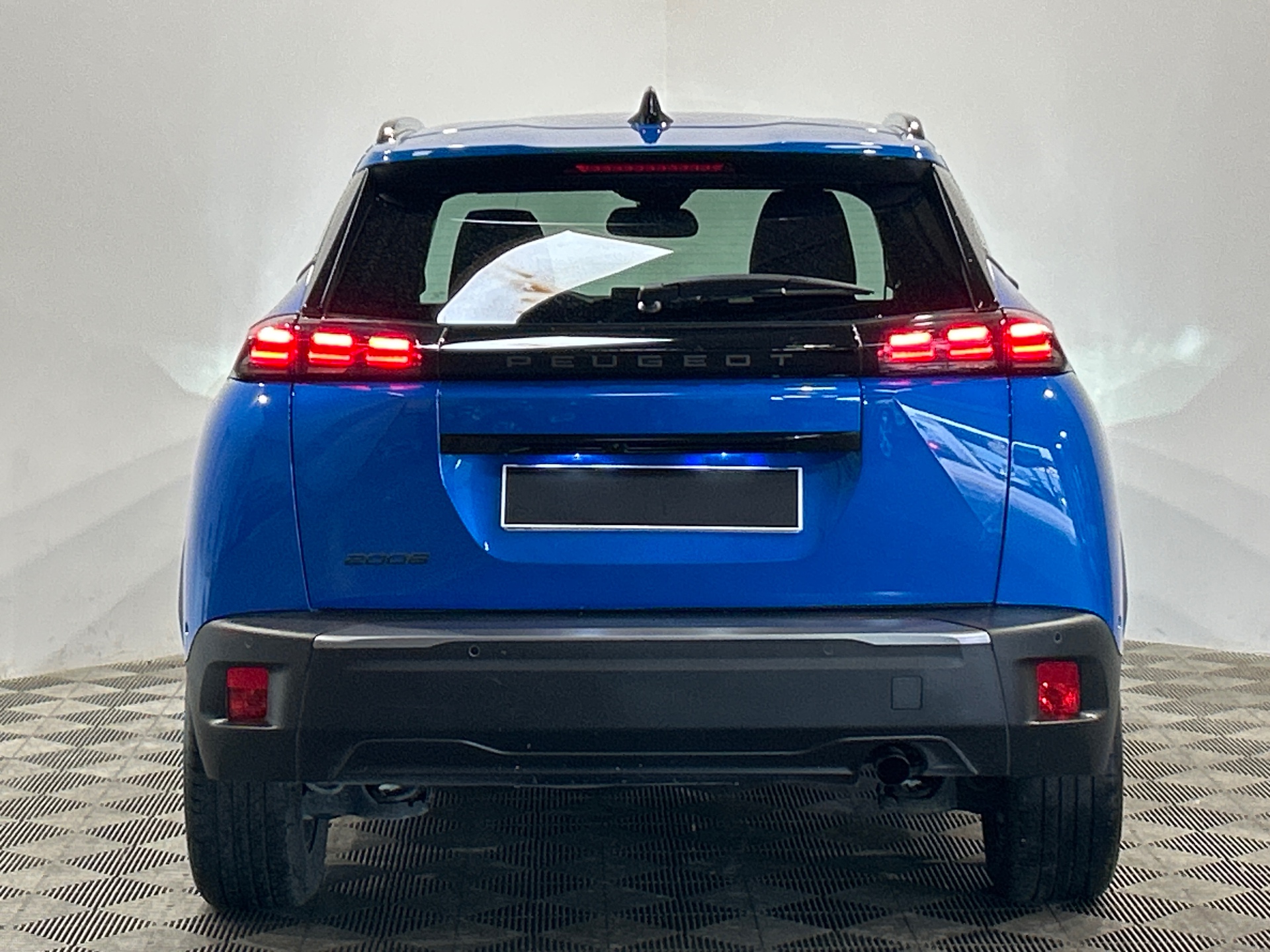 PEUGEOT 2008 ALLURE 100 CH BVM6