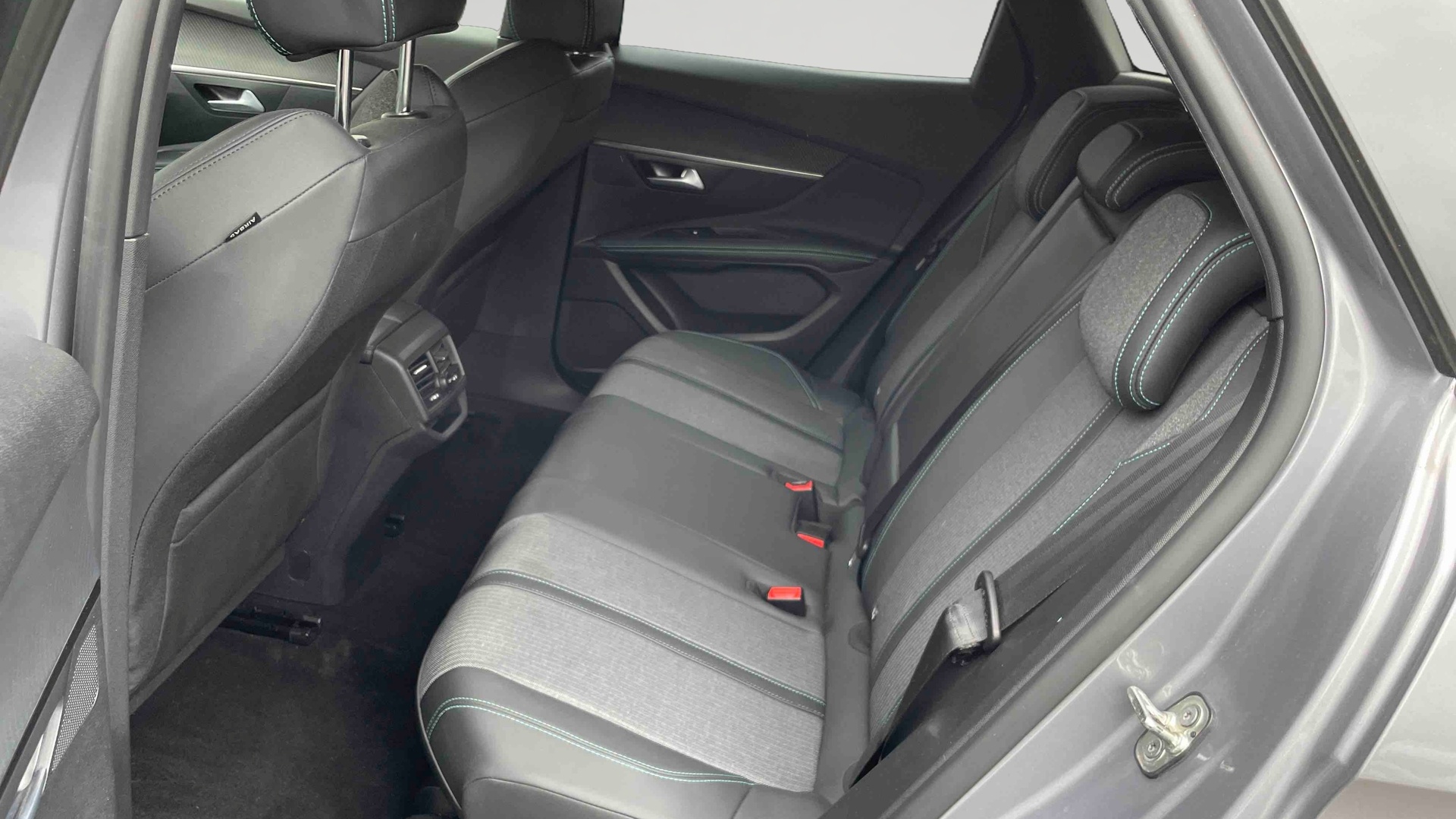PEUGEOT 3008 ALLURE PACK HYBRID 136 E-DCS6