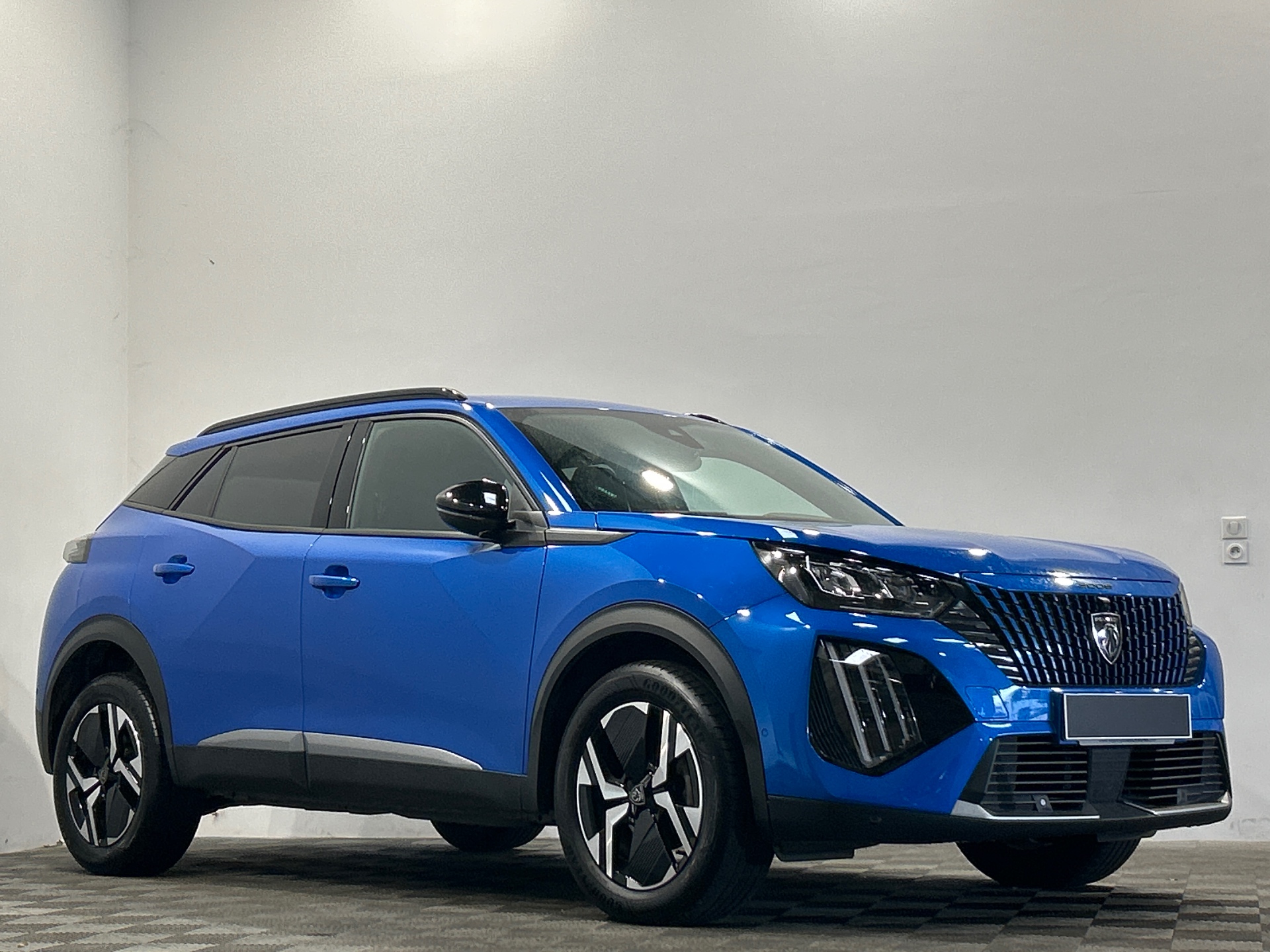 PEUGEOT 2008 ALLURE 100 CH BVM6