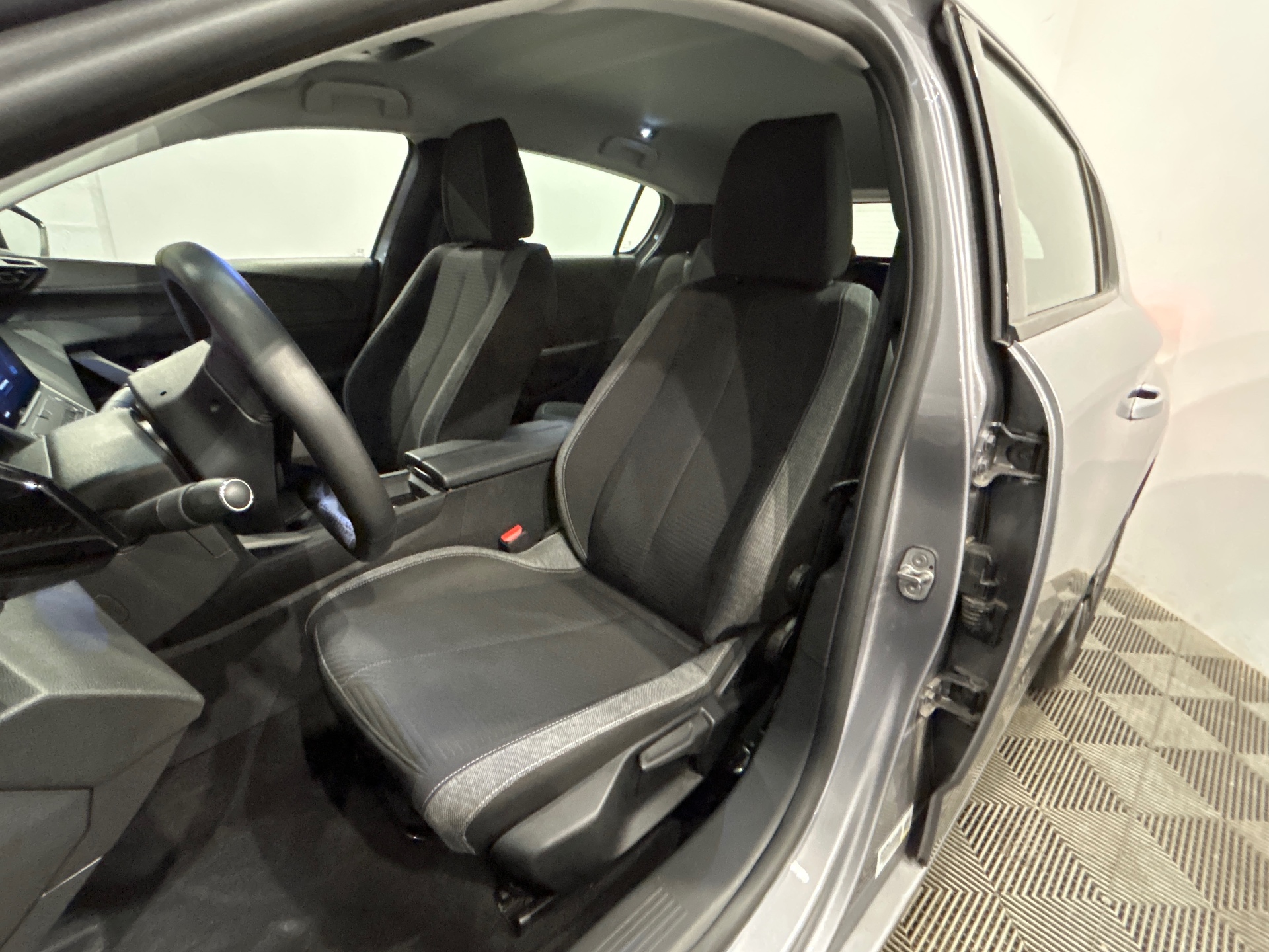 PEUGEOT 308 ACTIVE PACK PTECH 130 S&S BVM6