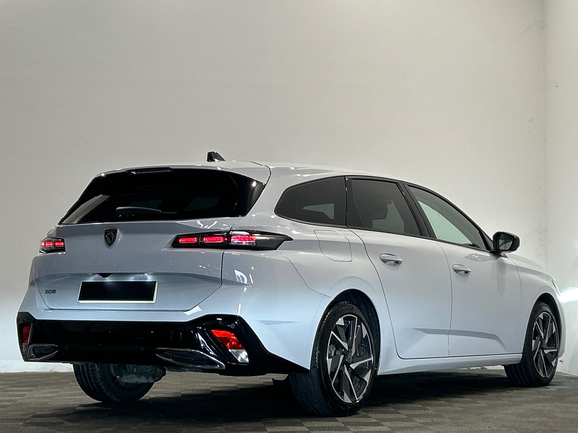PEUGEOT 308 SW ALLURE BLUEHDI 130 S&S EAT8