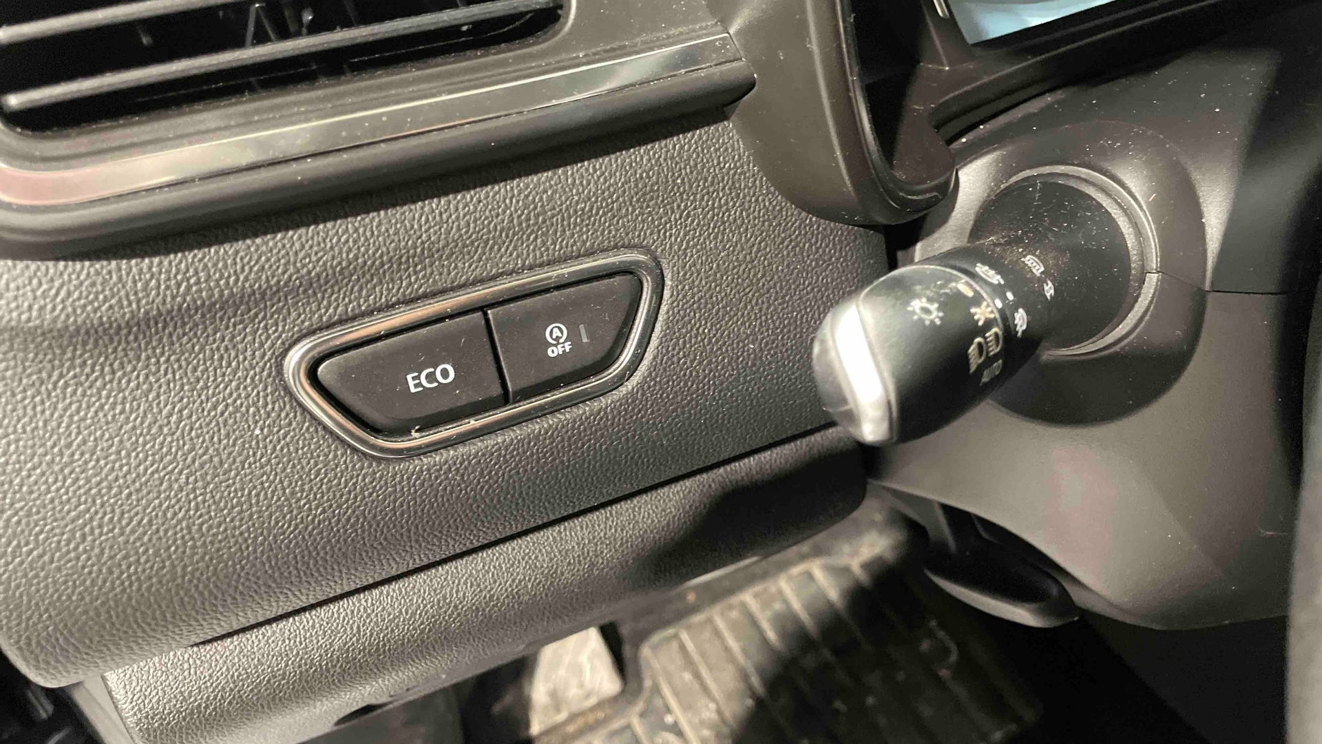 RENAULT KADJAR TCe 140 EDC Techno