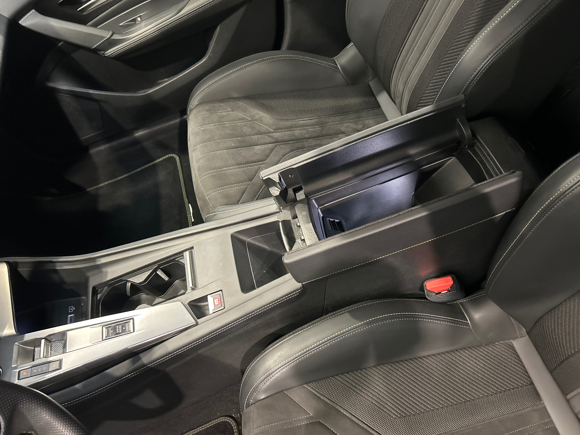 PEUGEOT 308 GT PureTech 130 S&S EAT8