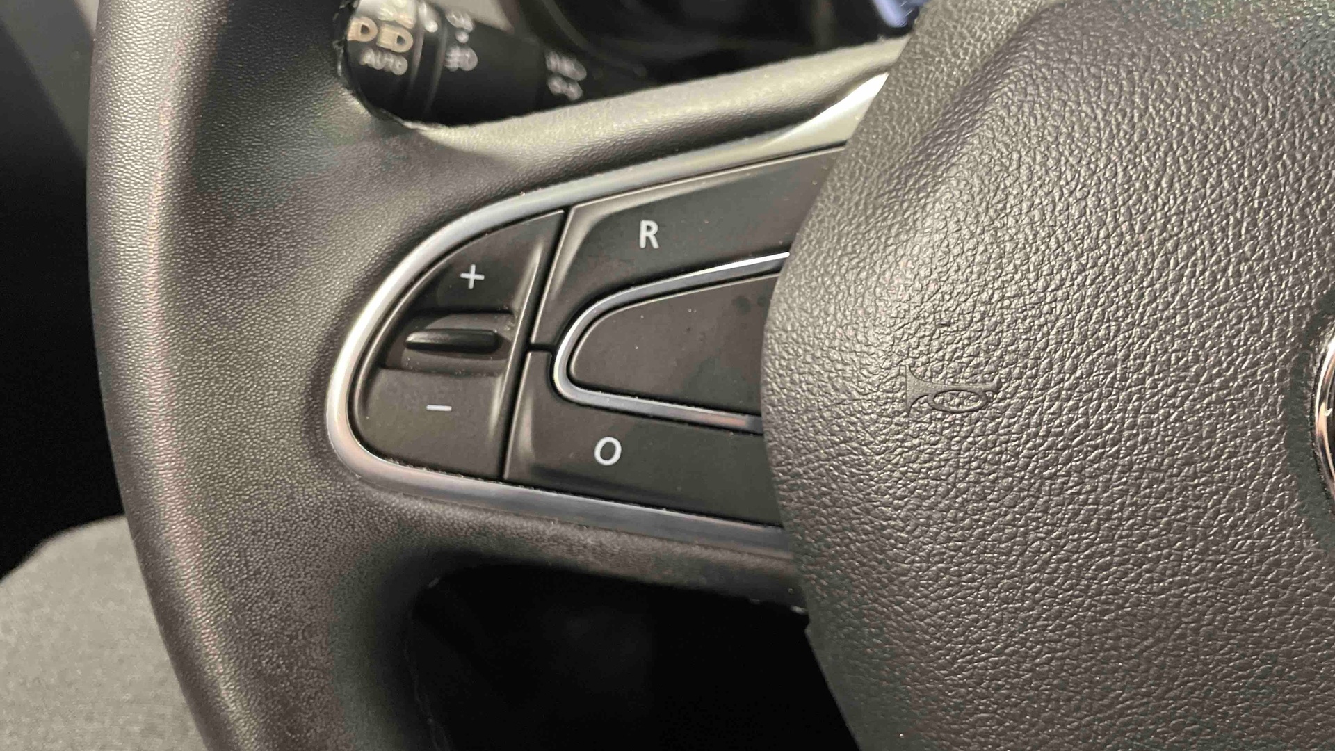 RENAULT KADJAR TCe 140 EDC Techno