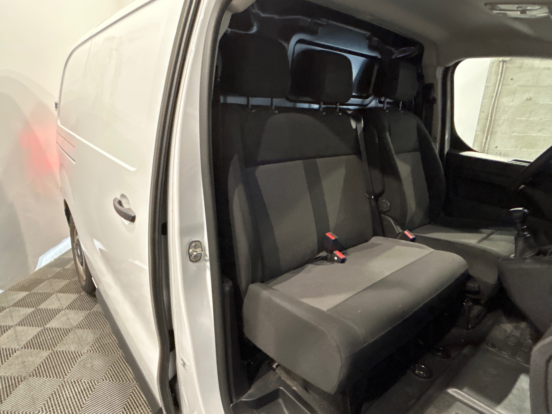 PEUGEOT EXPERT FOURGON Fourgon Taille M BlueHDi 120 S&S BVM6