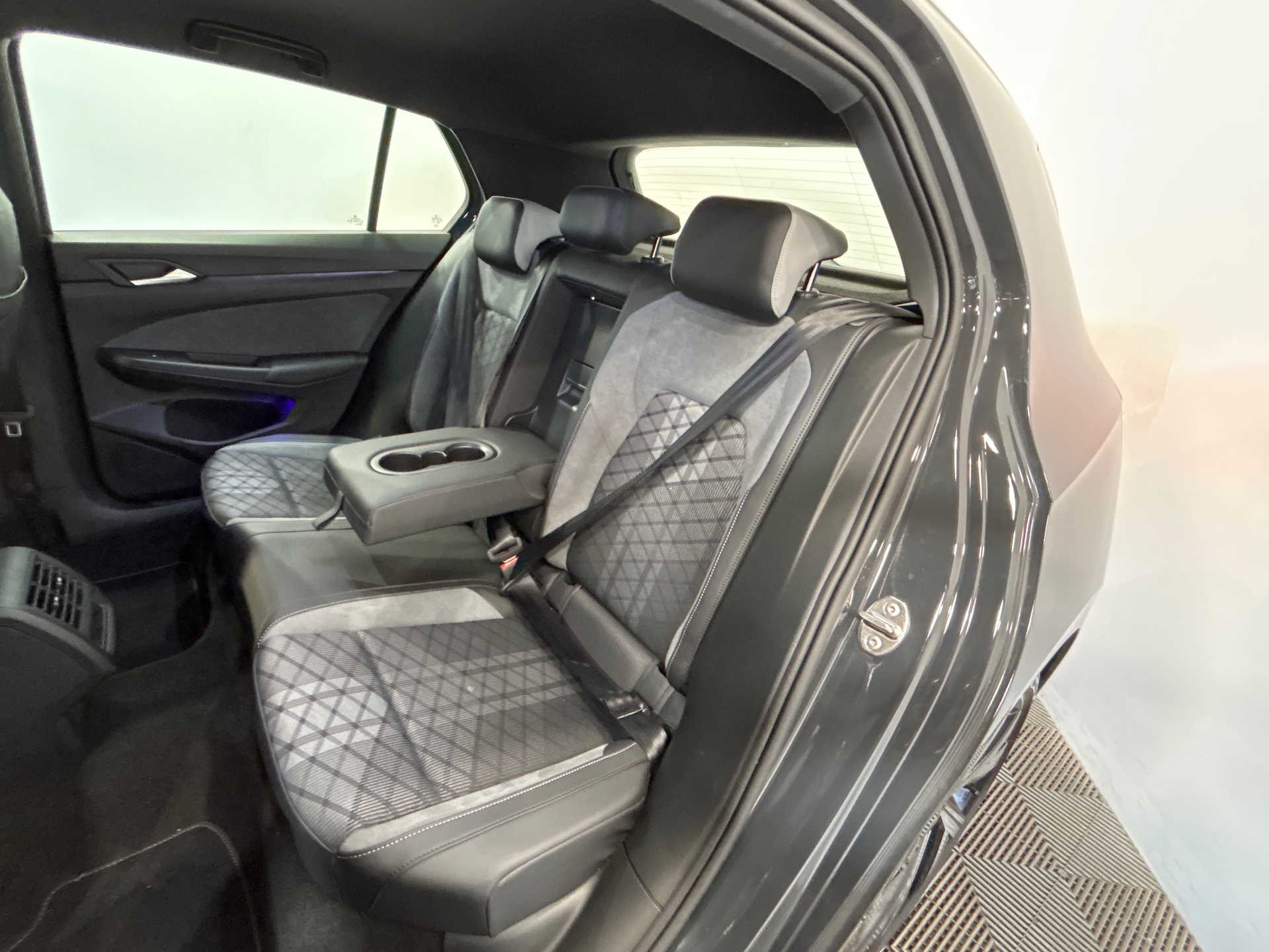 VOLKSWAGEN GOLF 1.5 eTSI OPF 150 DSG7 R-Line