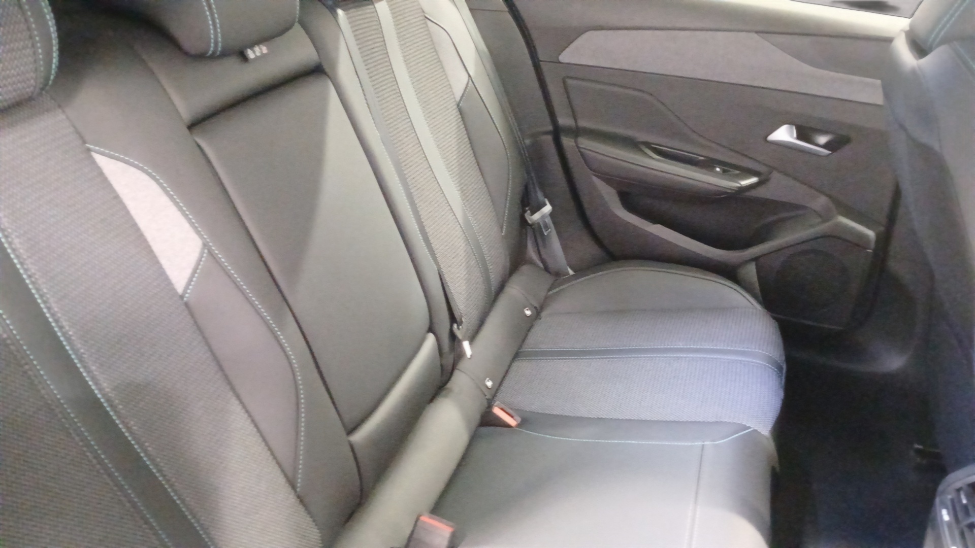 PEUGEOT 308 SW ALLURE BLUEHDI 130 S&S EAT8
