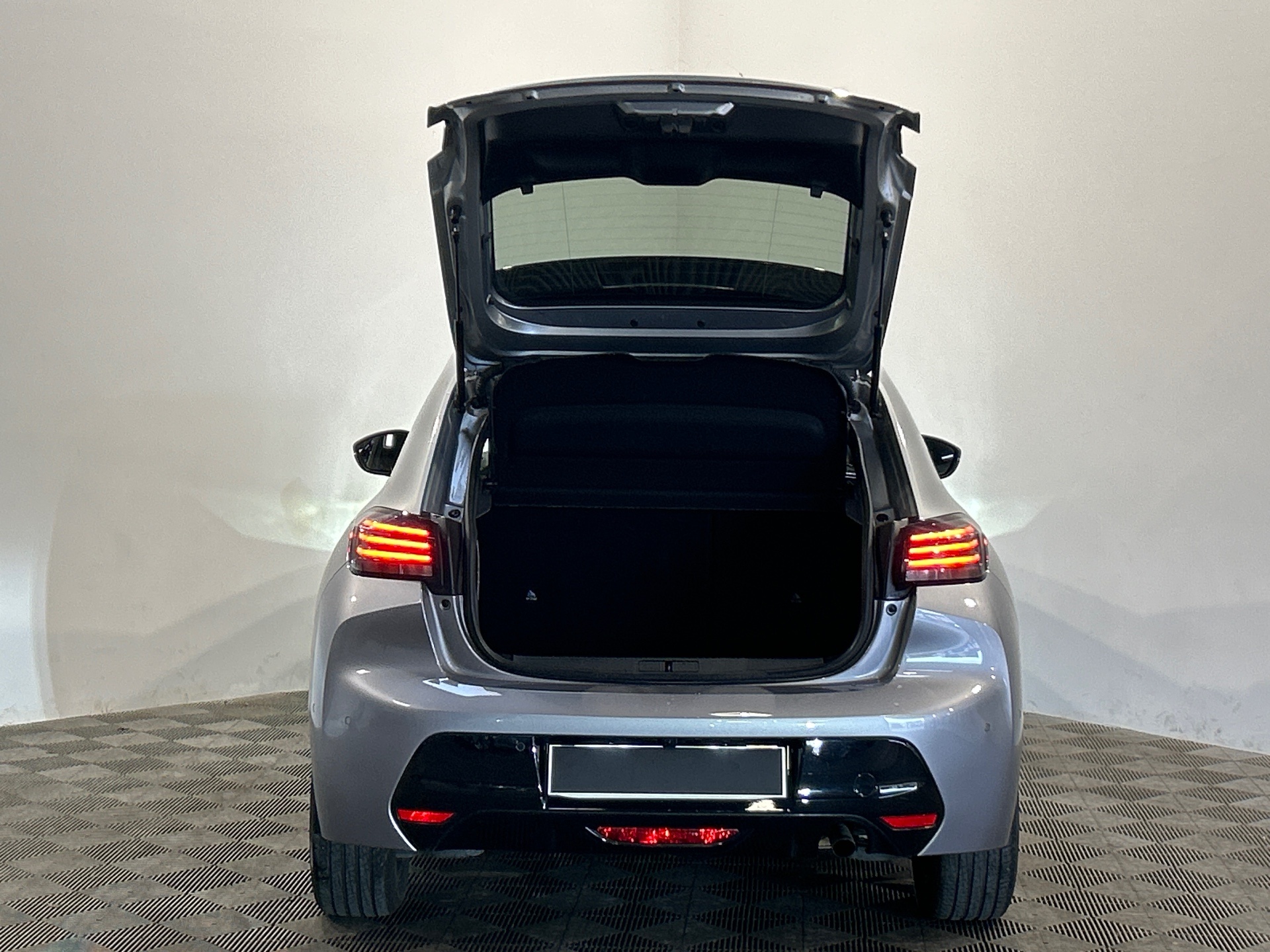 PEUGEOT 208 ALL PT100 BVM
