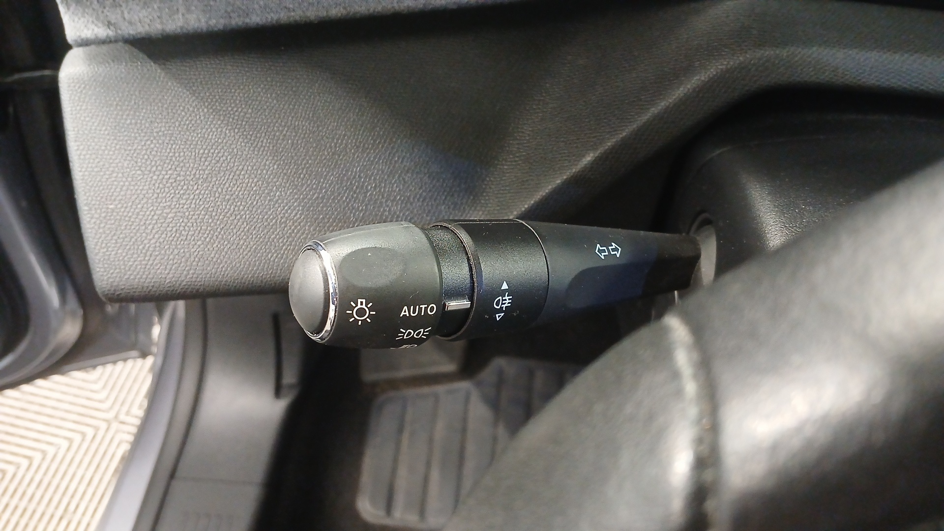 PEUGEOT 308 SW ALLURE BLUEHDI 130 S&S EAT8