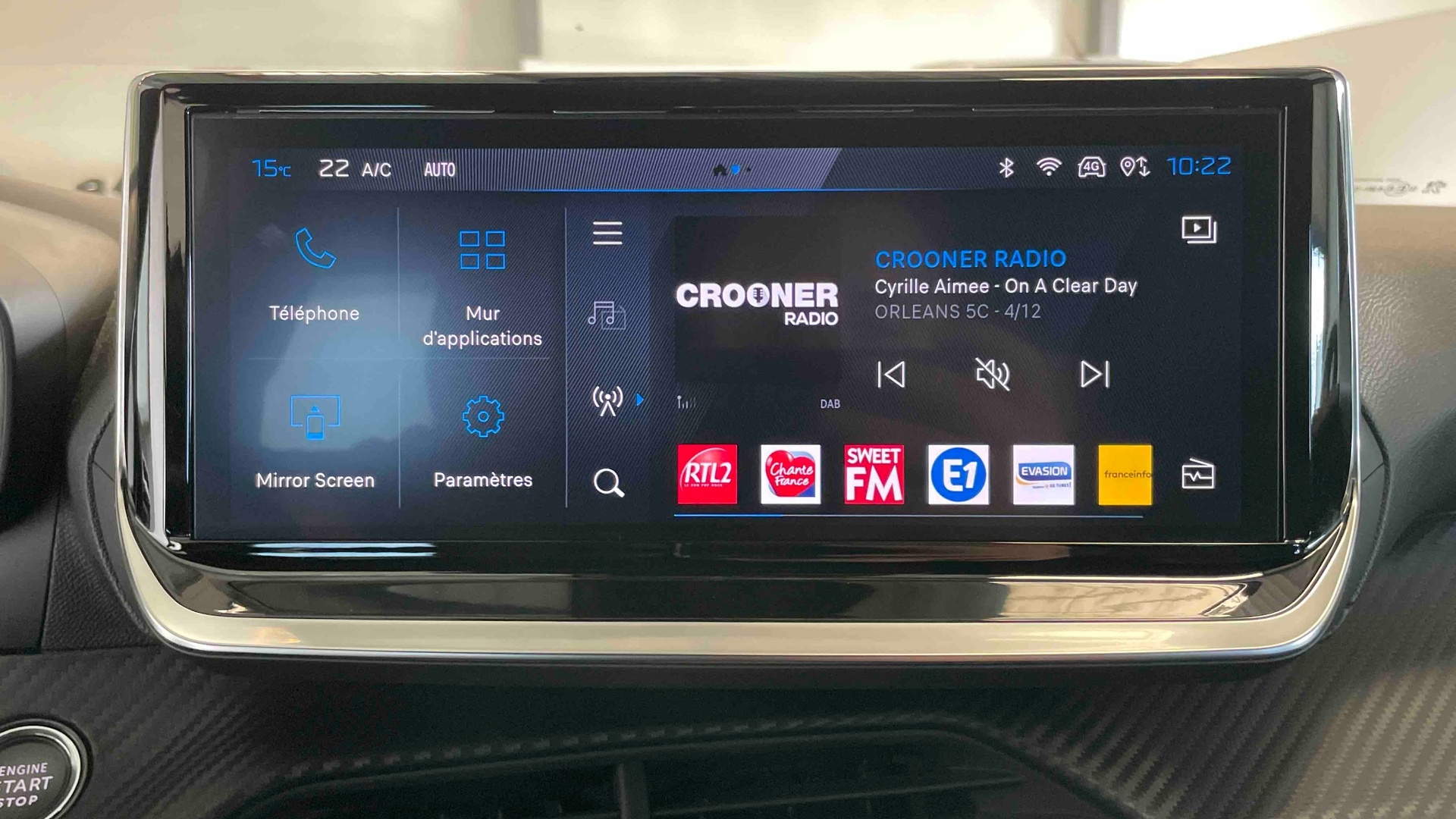 PEUGEOT 2008 Hybrid 136 e-DCS6 Allure