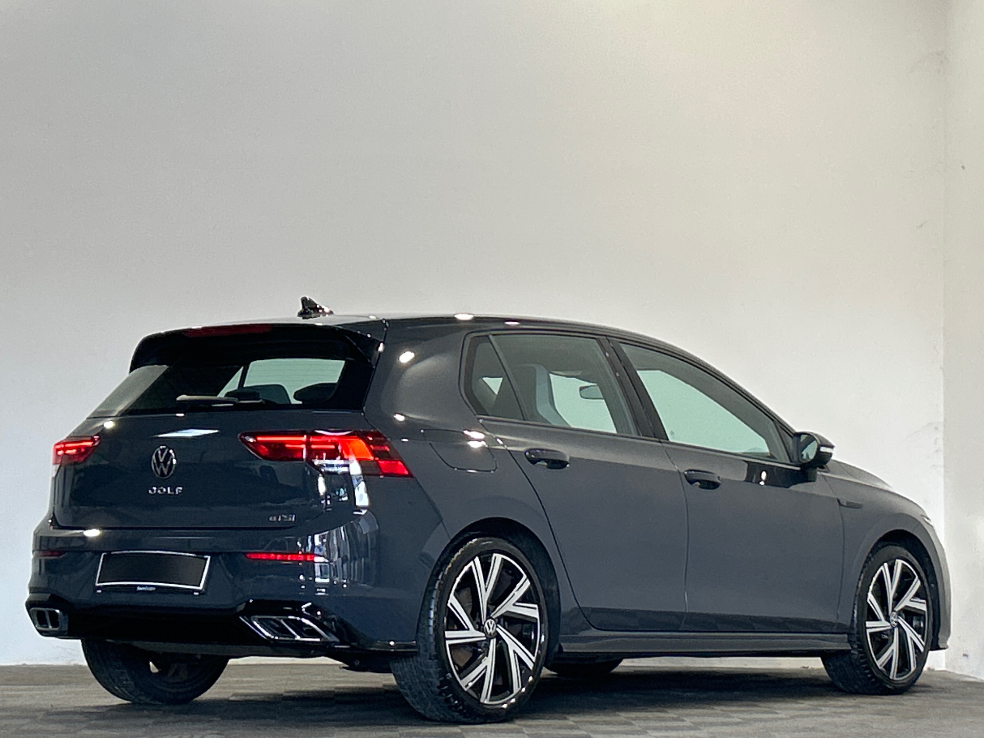 VOLKSWAGEN GOLF 1.5 eTSI OPF 150 DSG7 R-Line