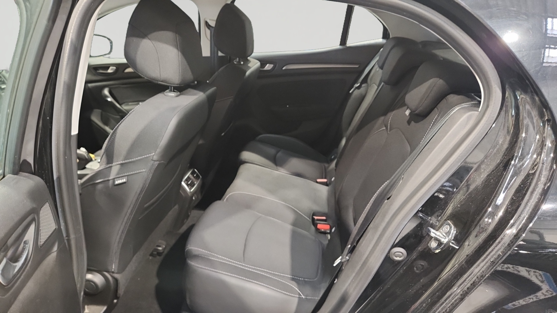 RENAULT MEGANE IV BERLINE Blue dCi 115 - 21B Business