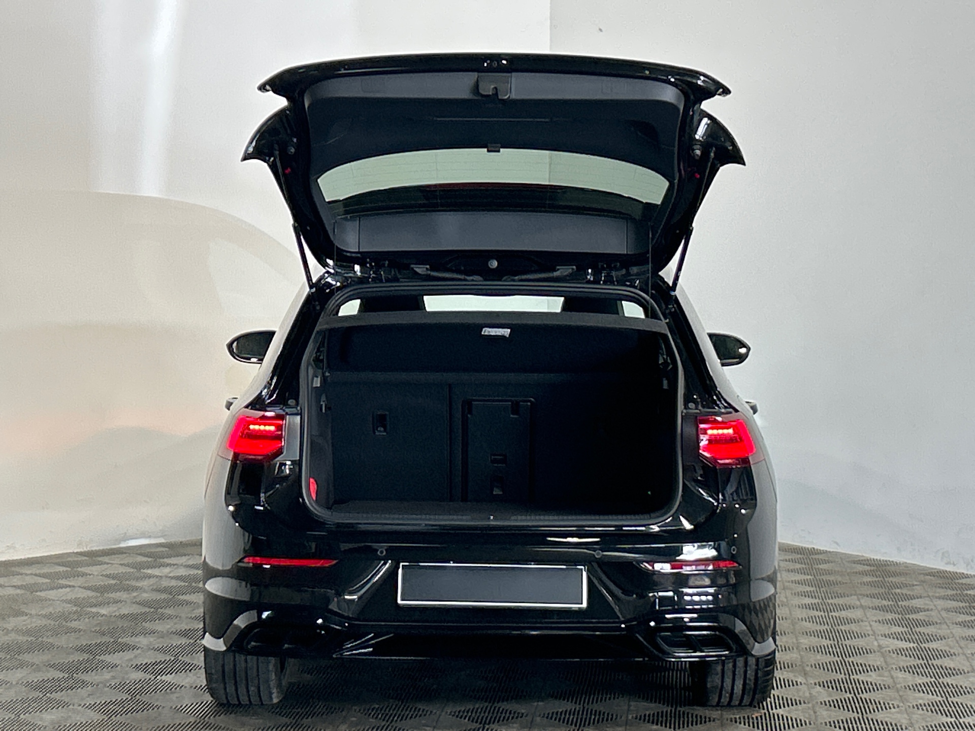 VOLKSWAGEN GOLF 1.5 eTSI OPF 150 DSG7 R-Line