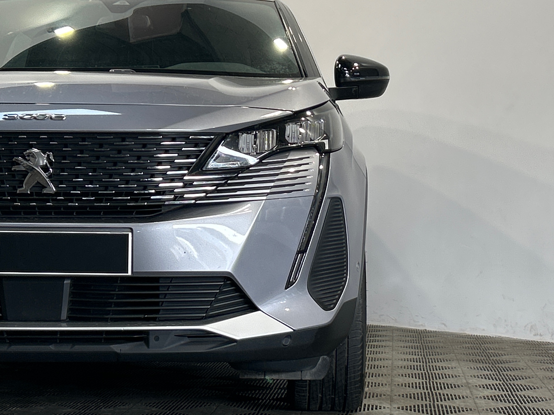 PEUGEOT 3008 Hybrid 136 e-DCS6 Allure Pack