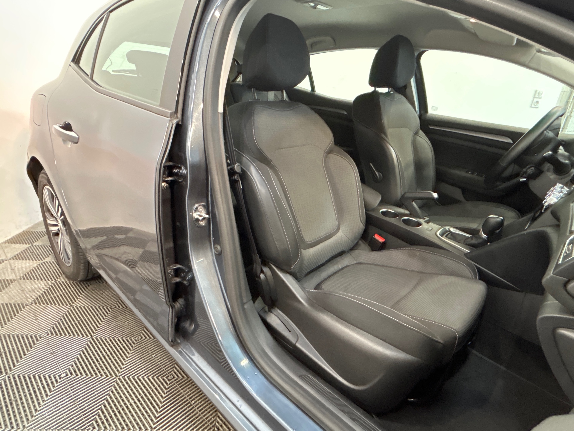 RENAULT MEGANE IV BERLINE evolution Blue dCi 115 EDC