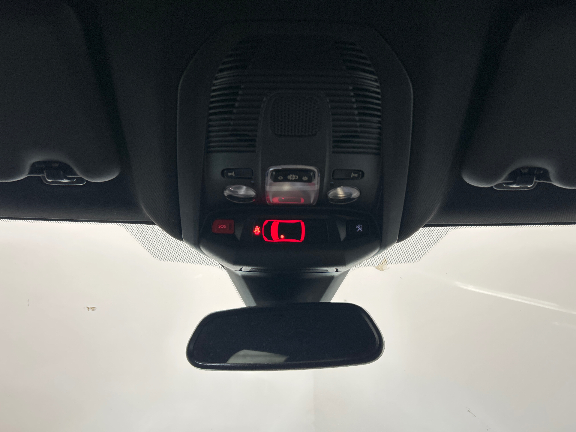 PEUGEOT 3008 Hybrid 136 e-DCS6 Allure Pack