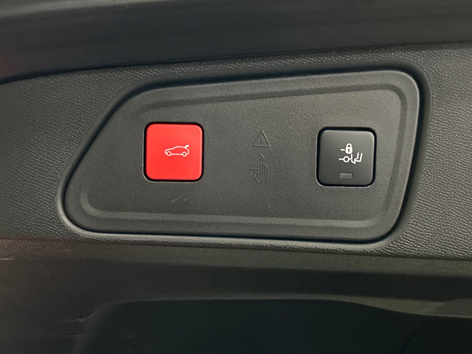 PEUGEOT 3008 Hybrid 136 e-DCS6 Allure Pack