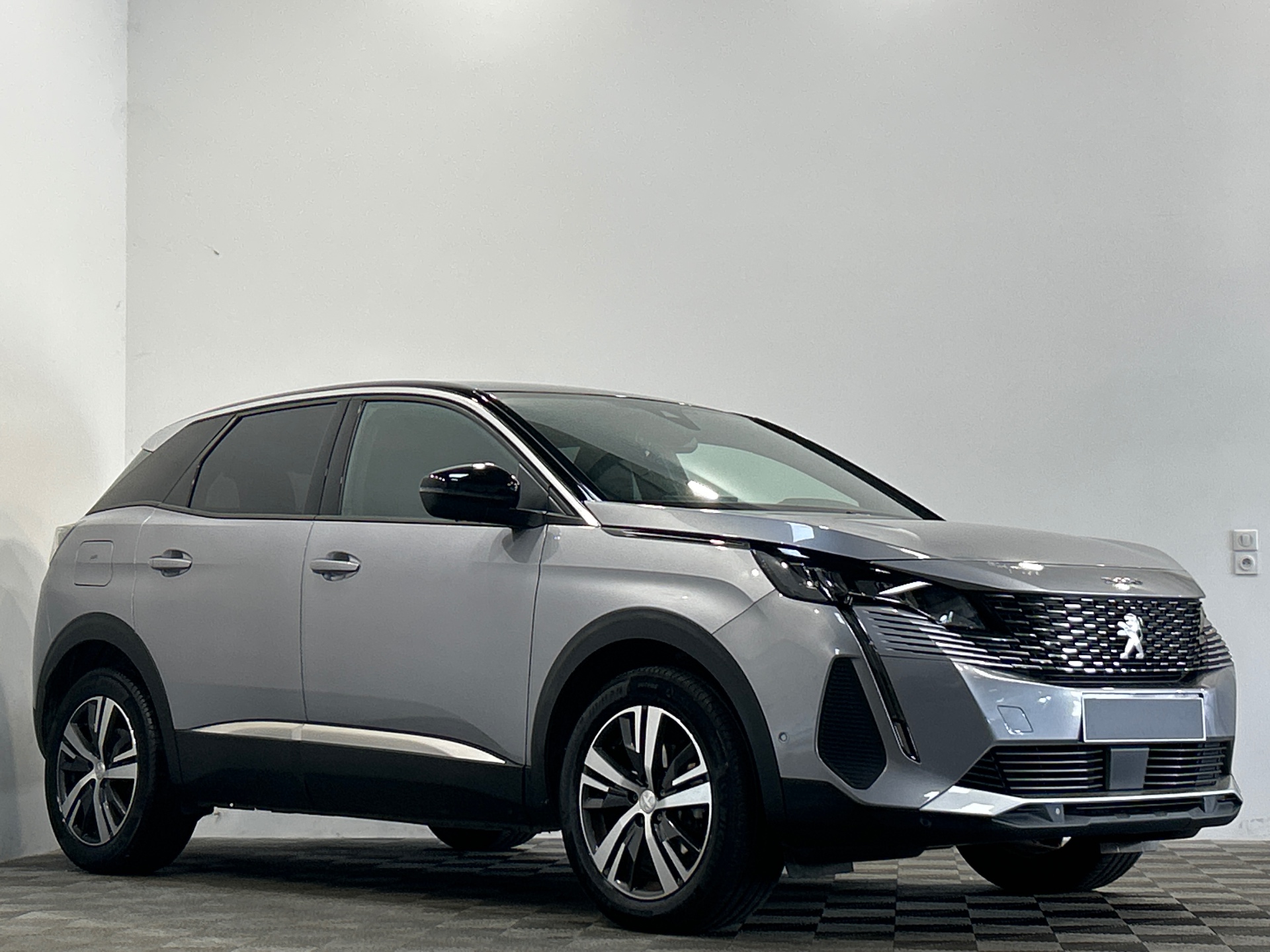 PEUGEOT 3008 Hybrid 136 e-DCS6 Allure Pack