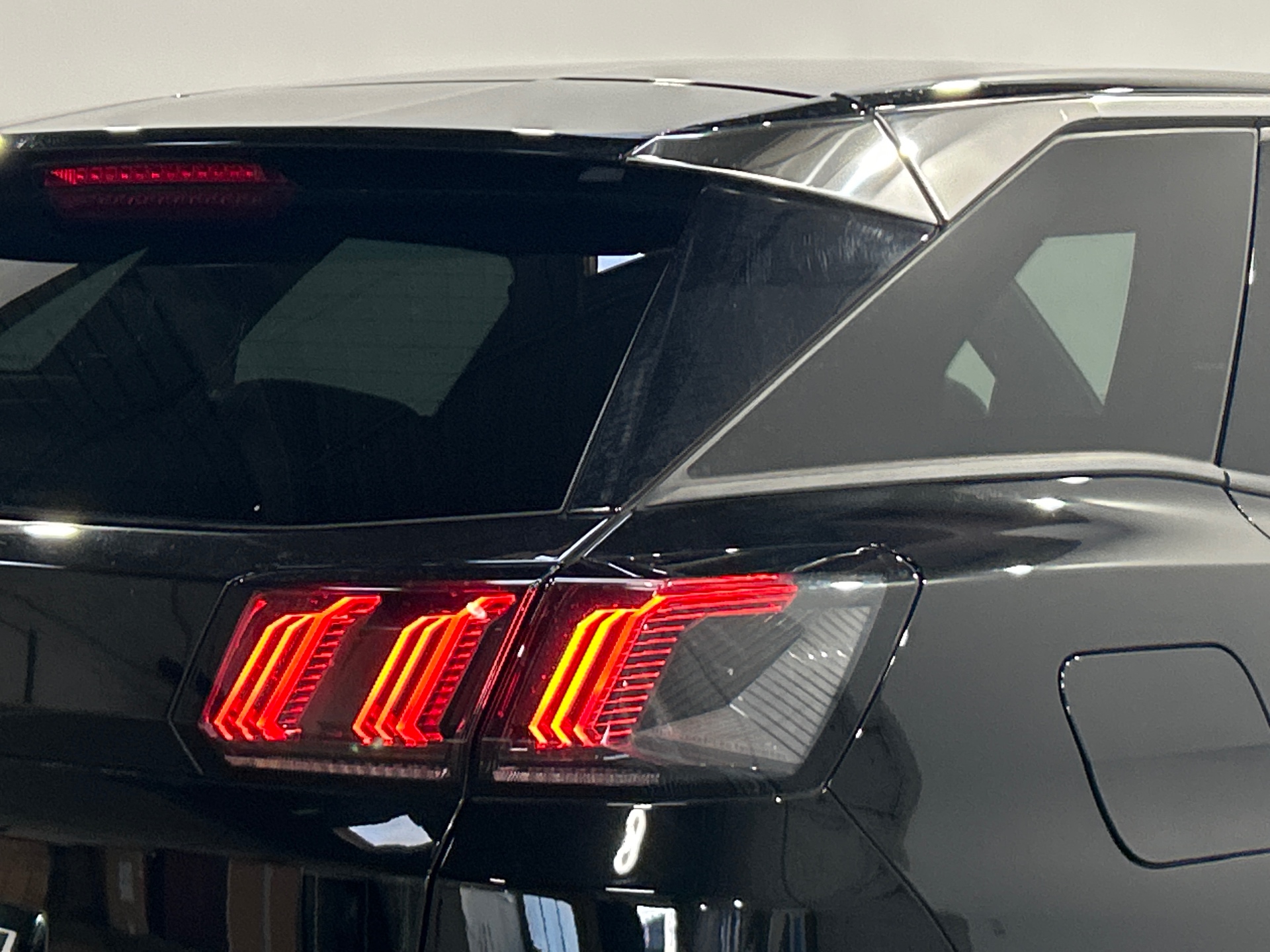 PEUGEOT 3008 ALLURE PACK HYBRID 136 CH E-DCS6
