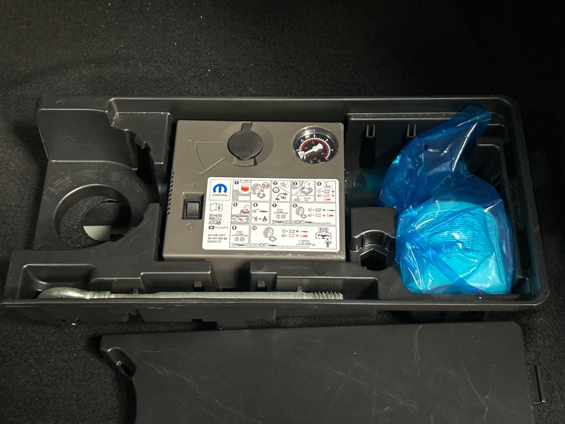 PEUGEOT 3008 Hybrid 136 e-DCS6 Allure Pack