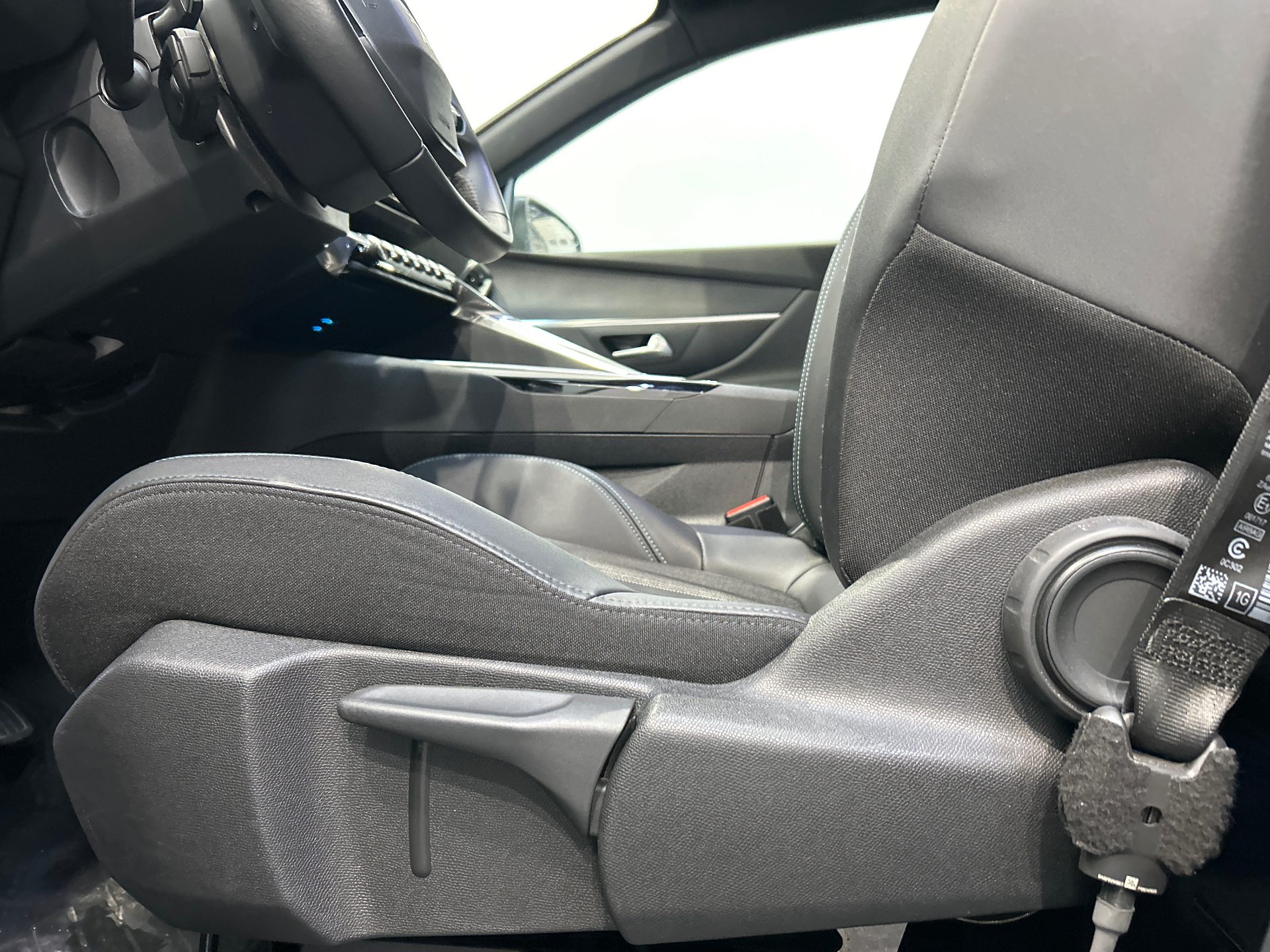 PEUGEOT 5008 ALLURE PK BHDI 130 S&S EAT8