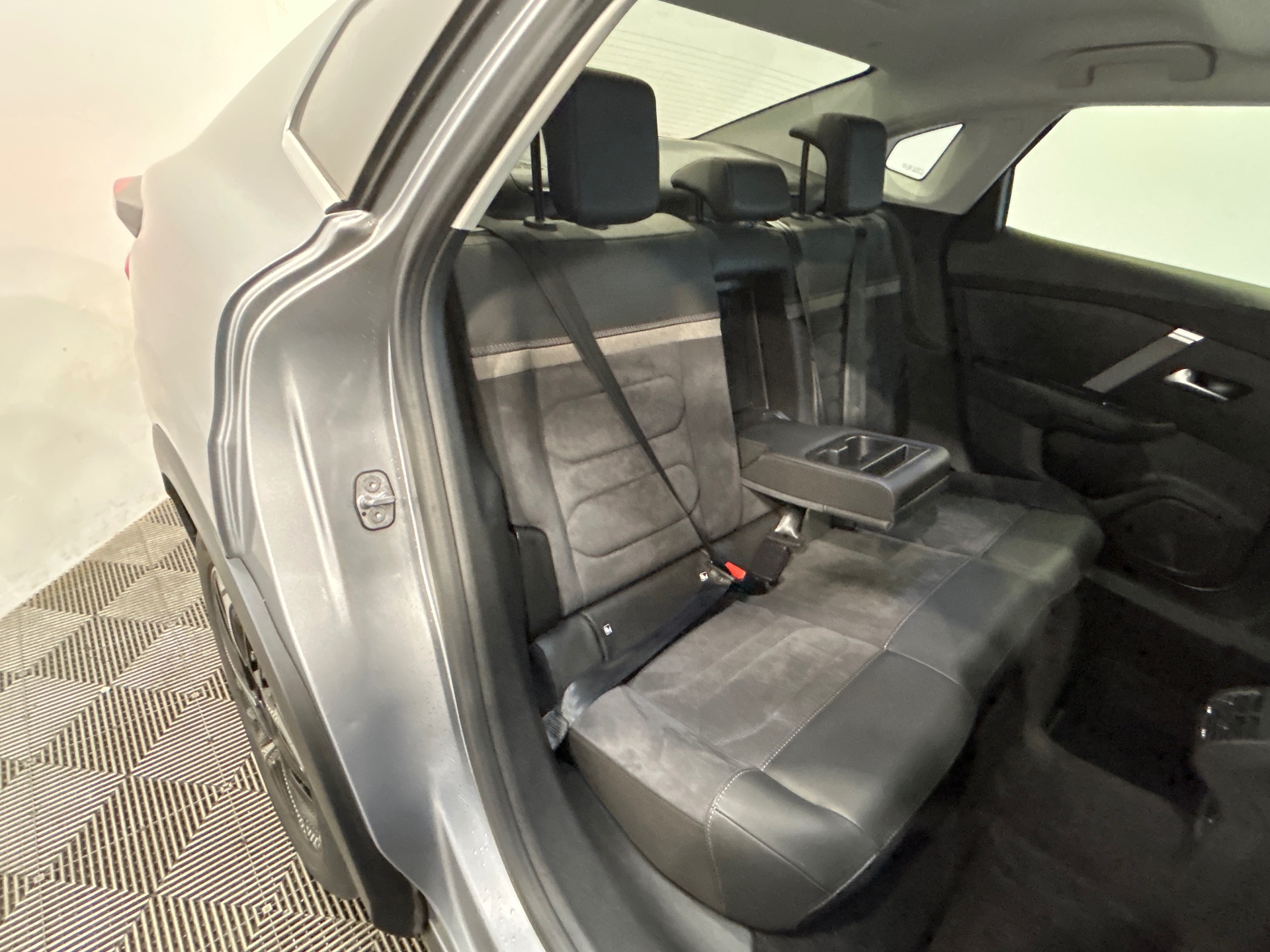 CITROEN C4 X BlueHDi 130 S&S EAT8 Shine Pack