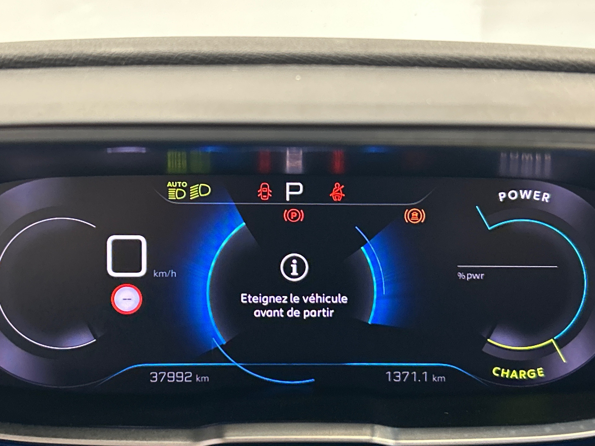 PEUGEOT 3008 Hybrid 136 e-DCS6 Allure Pack