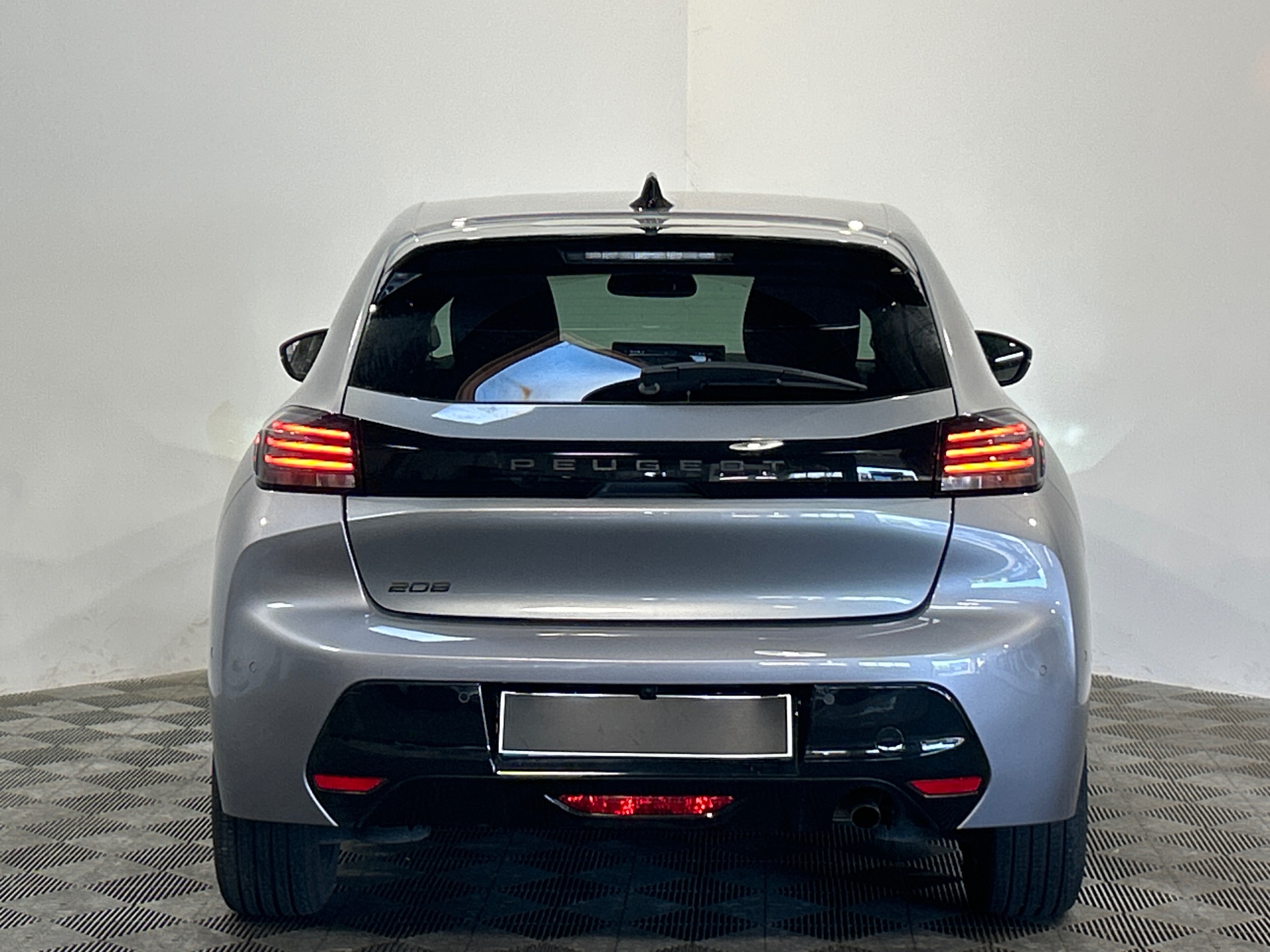 PEUGEOT 208 ALLURE PURETECH 100 S&S BVM6