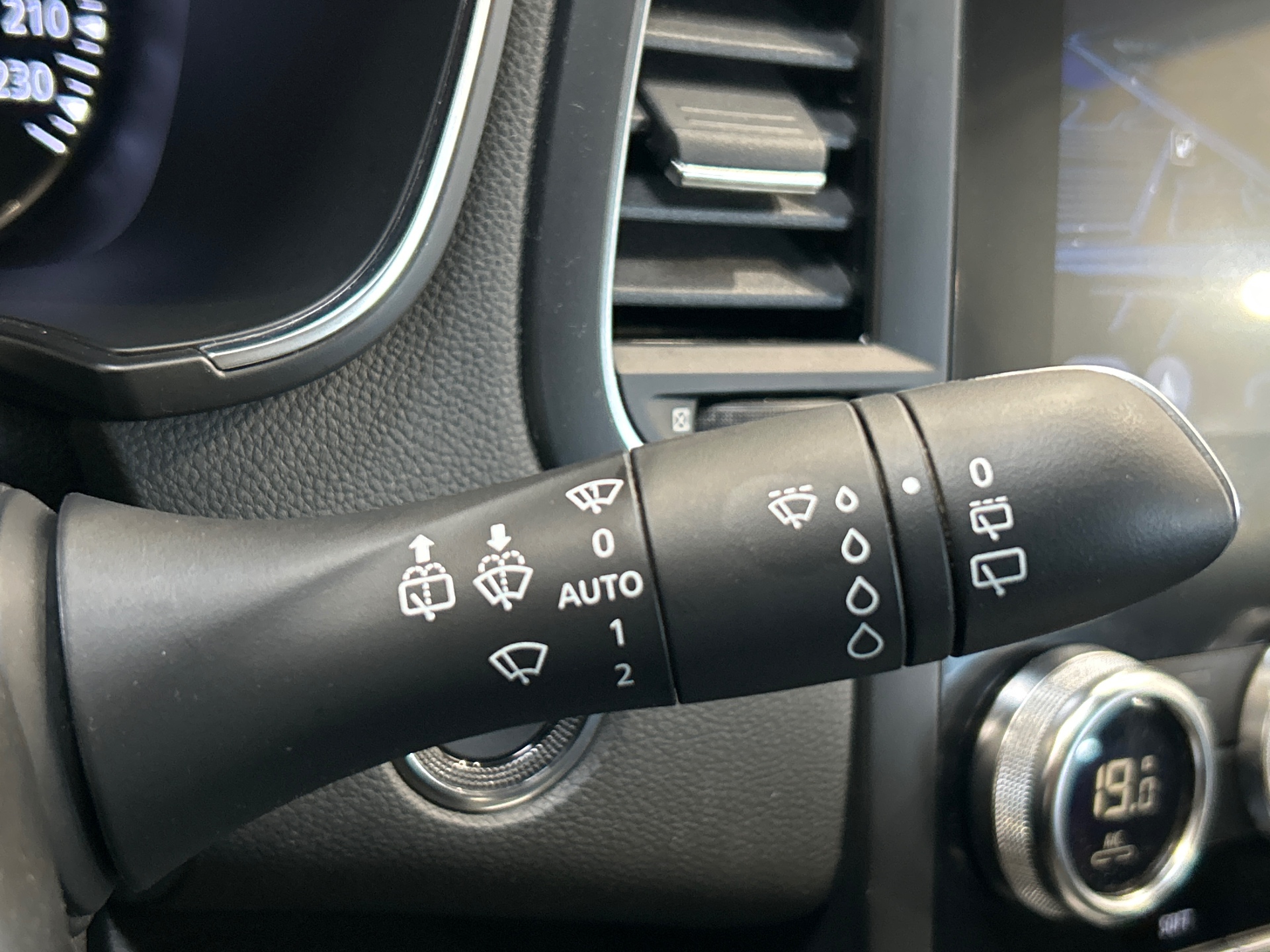 RENAULT MEGANE IV BERLINE evolution Blue dCi 115 EDC