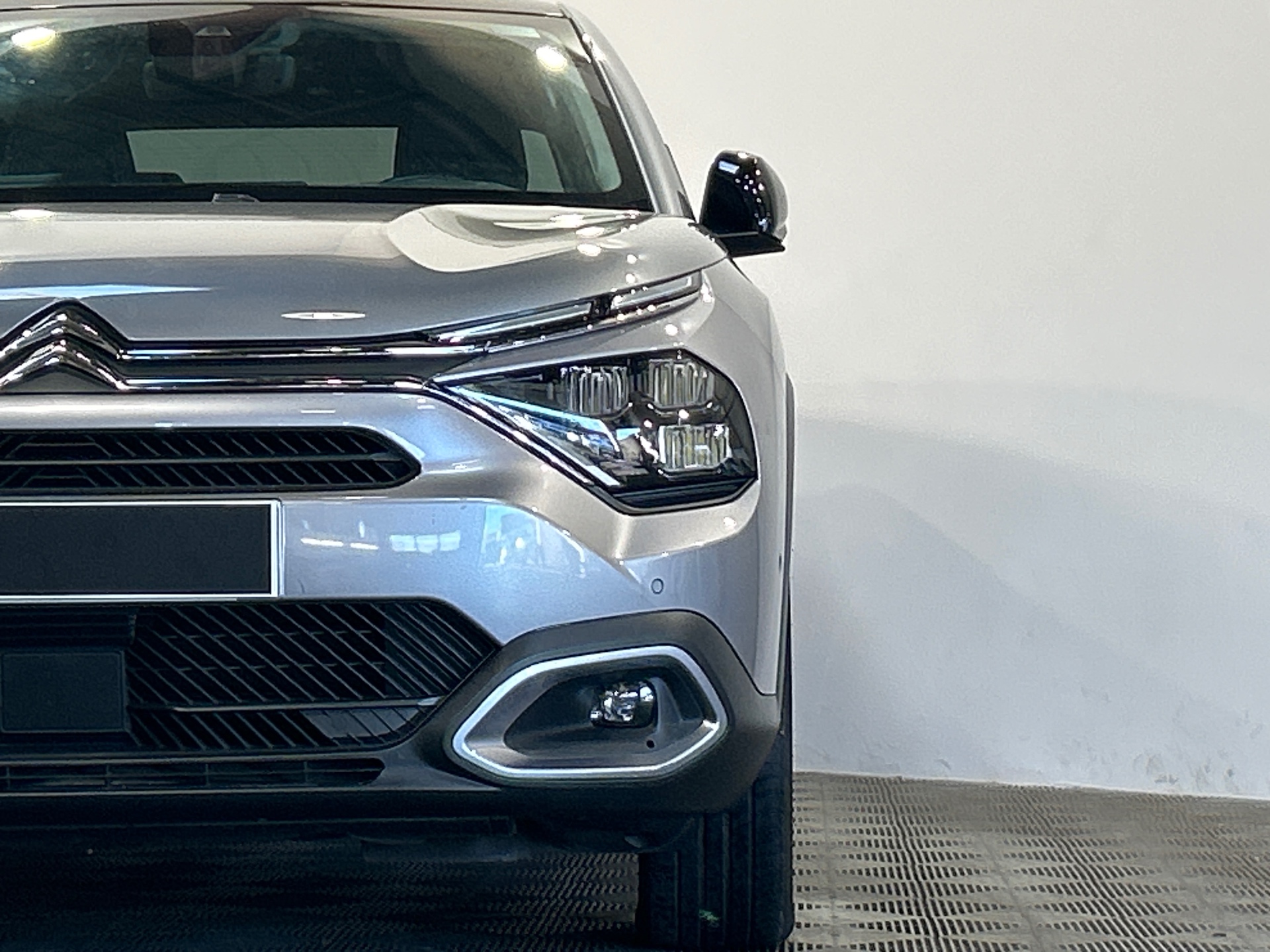 CITROEN C4 X BlueHDi 130 S&S EAT8 Shine Pack