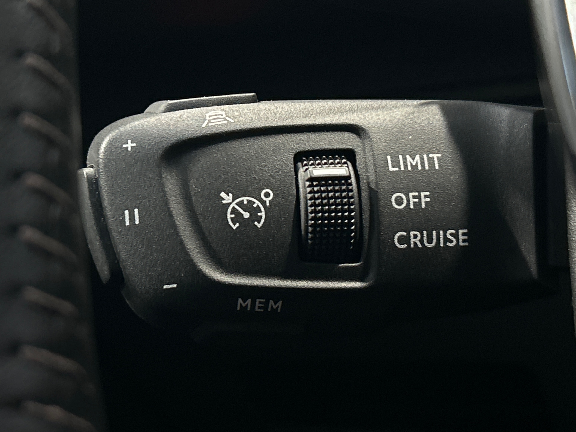 PEUGEOT 3008 ALLURE PACK HYBRID 136 CH E-DCS6