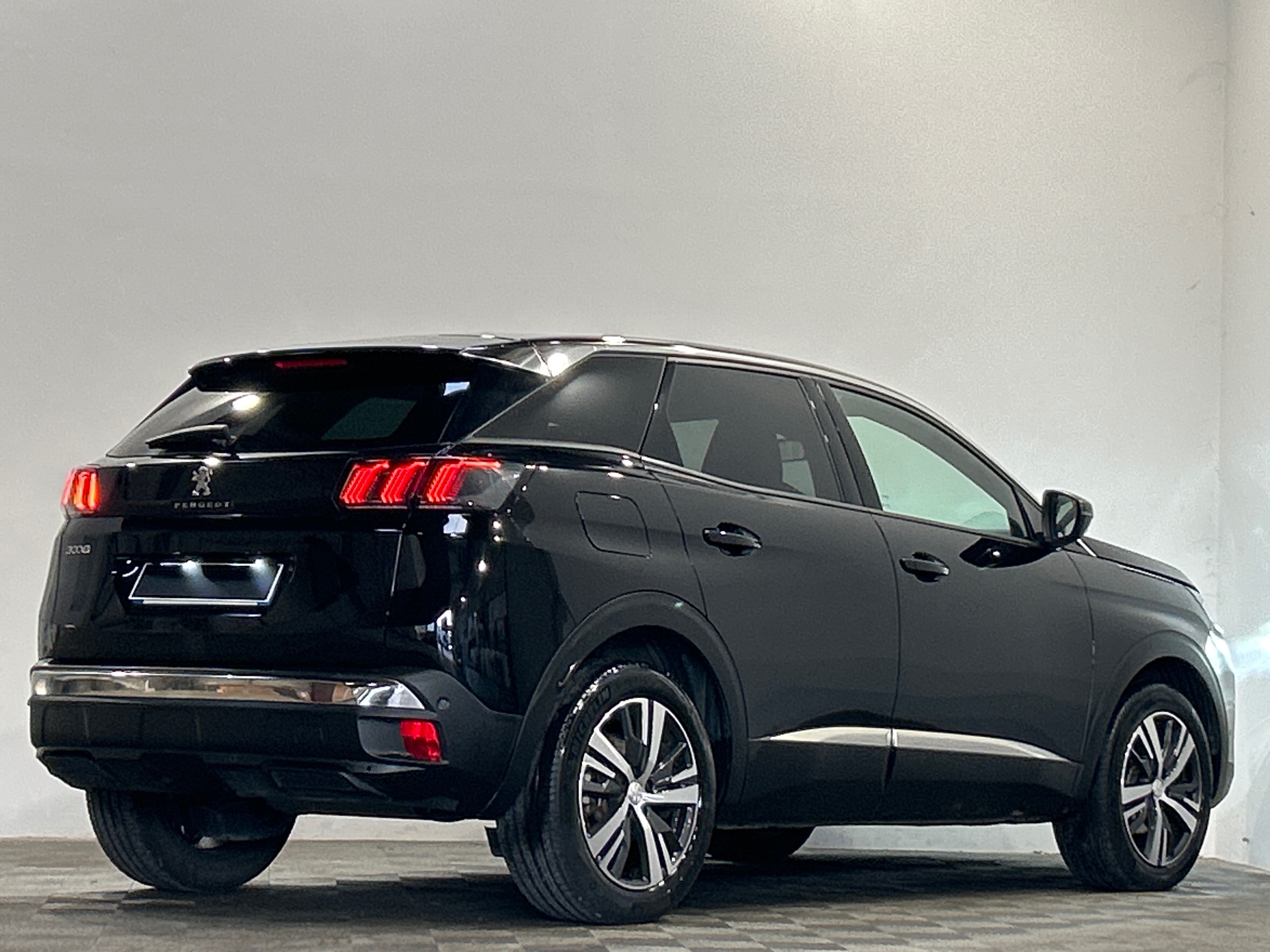 PEUGEOT 3008 ALLURE PACK HYBRID 136 CH E-DCS6