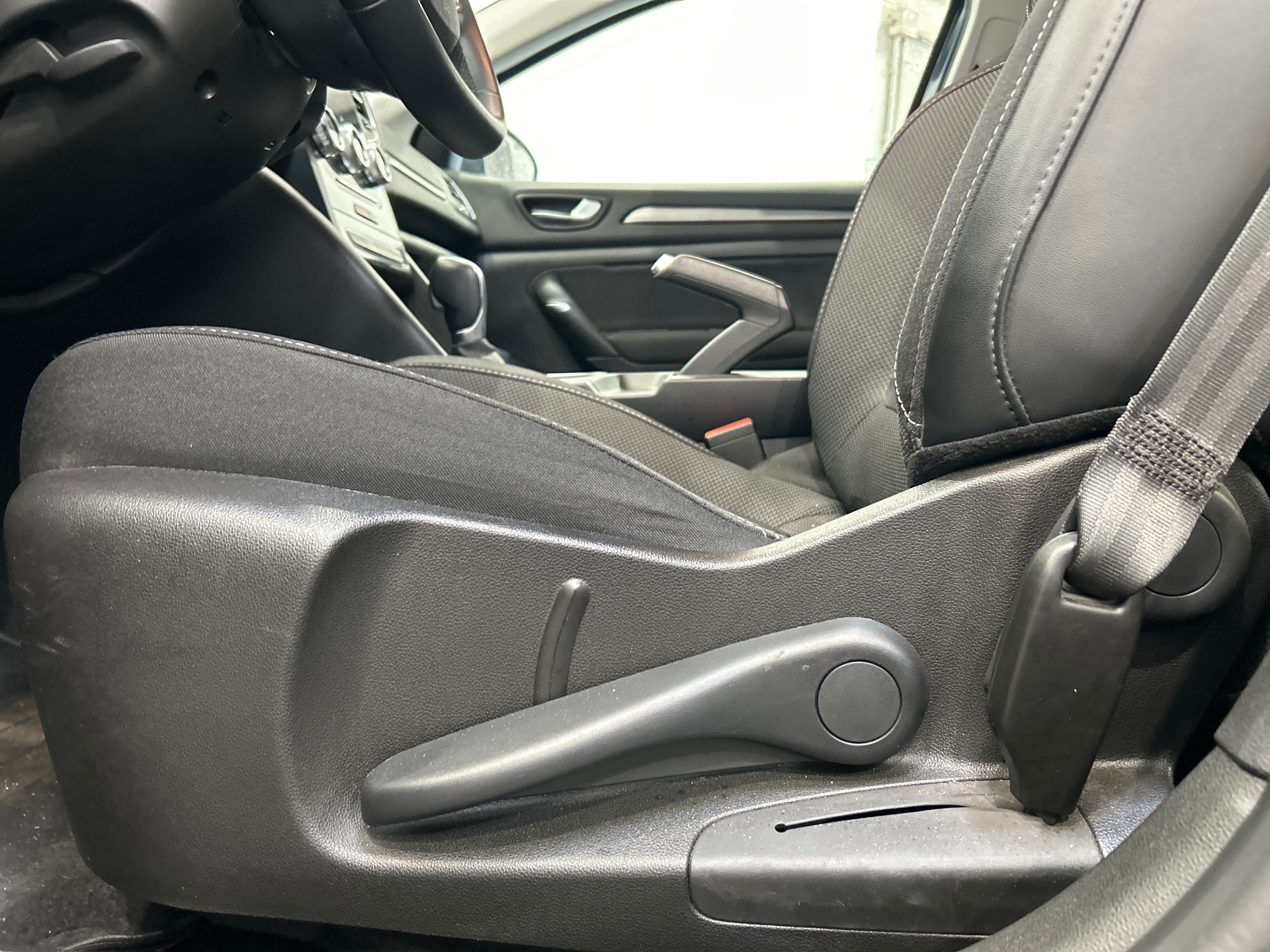 RENAULT MEGANE IV BERLINE evolution Blue dCi 115 EDC