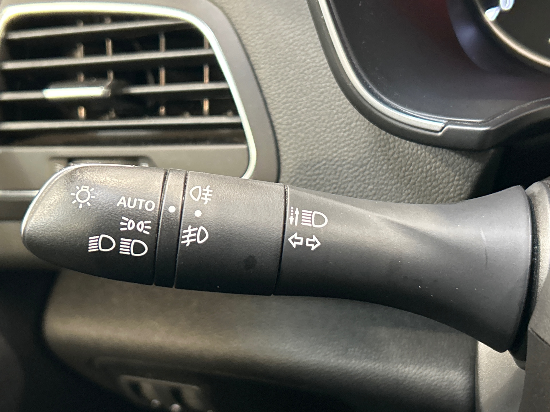 RENAULT MEGANE IV BERLINE evolution Blue dCi 115 EDC