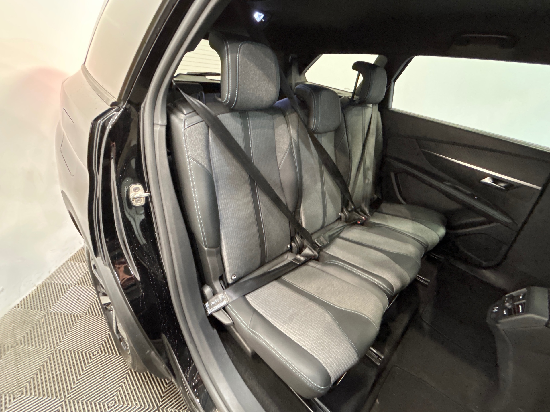 PEUGEOT 5008 ALLURE PK BHDI 130 S&S EAT8