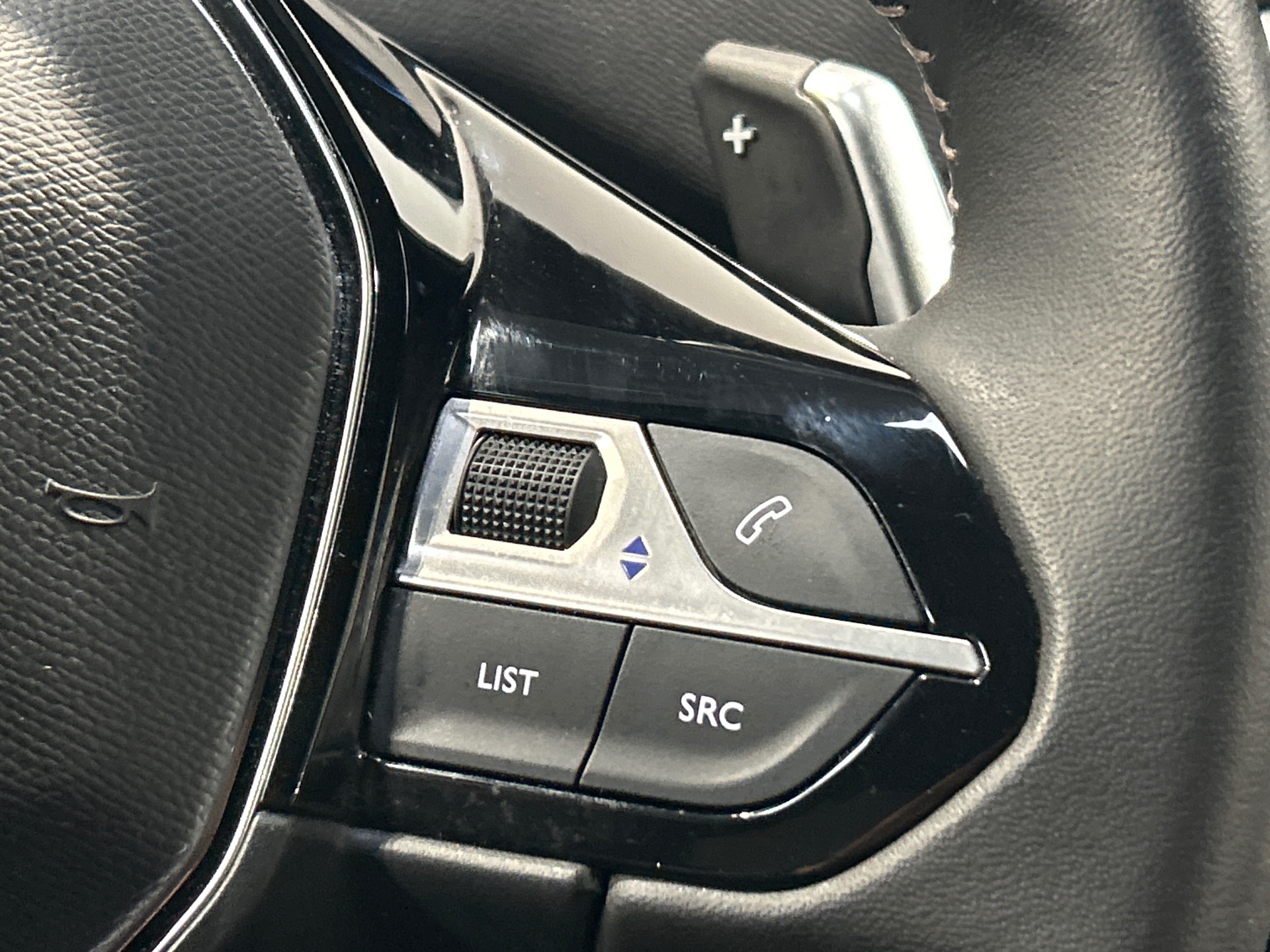 PEUGEOT 3008 ALLURE PACK HYBRID 136 CH E-DCS6