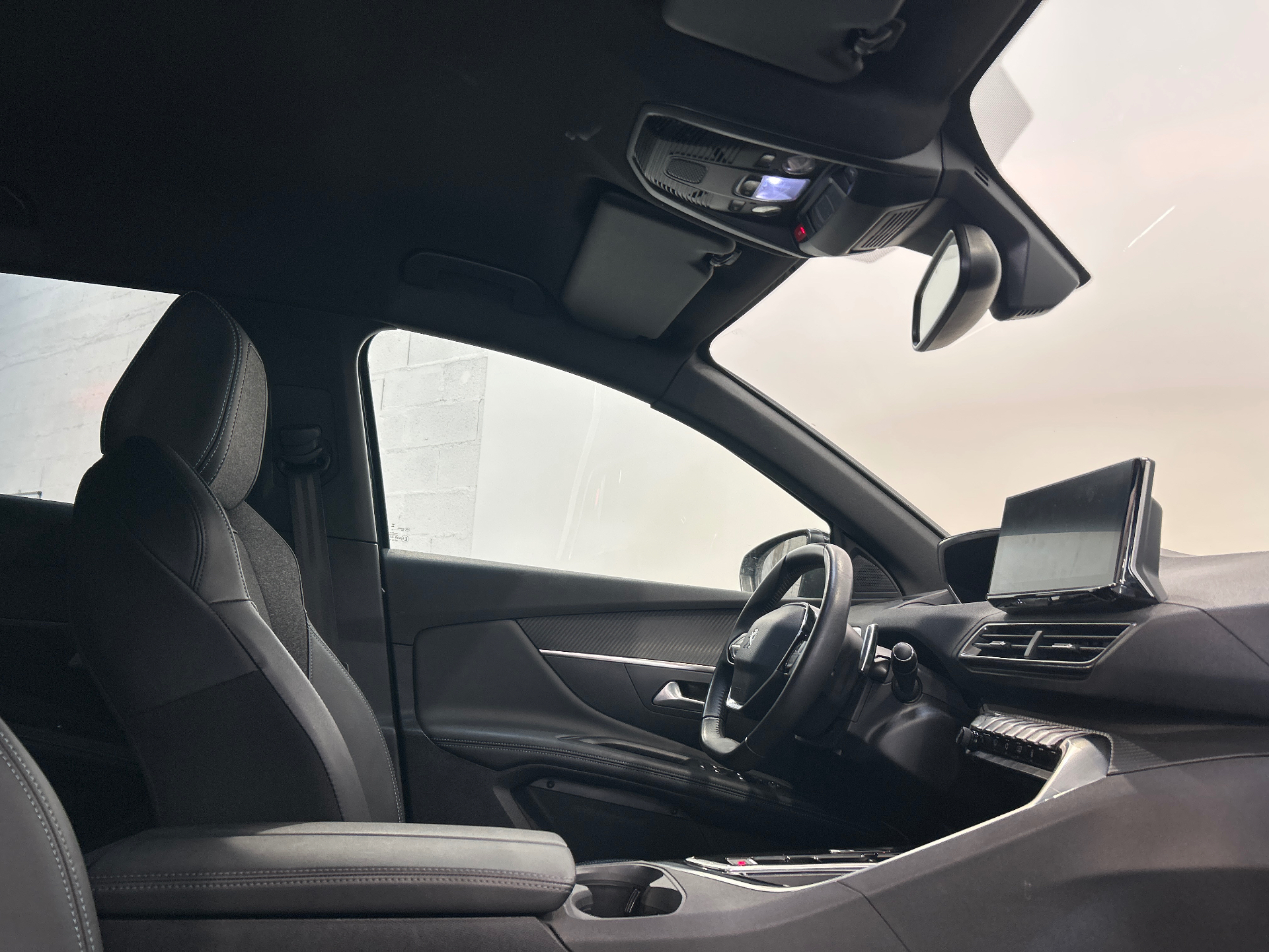 PEUGEOT 3008 Hybrid 180 e-EAT8 Allure Pack