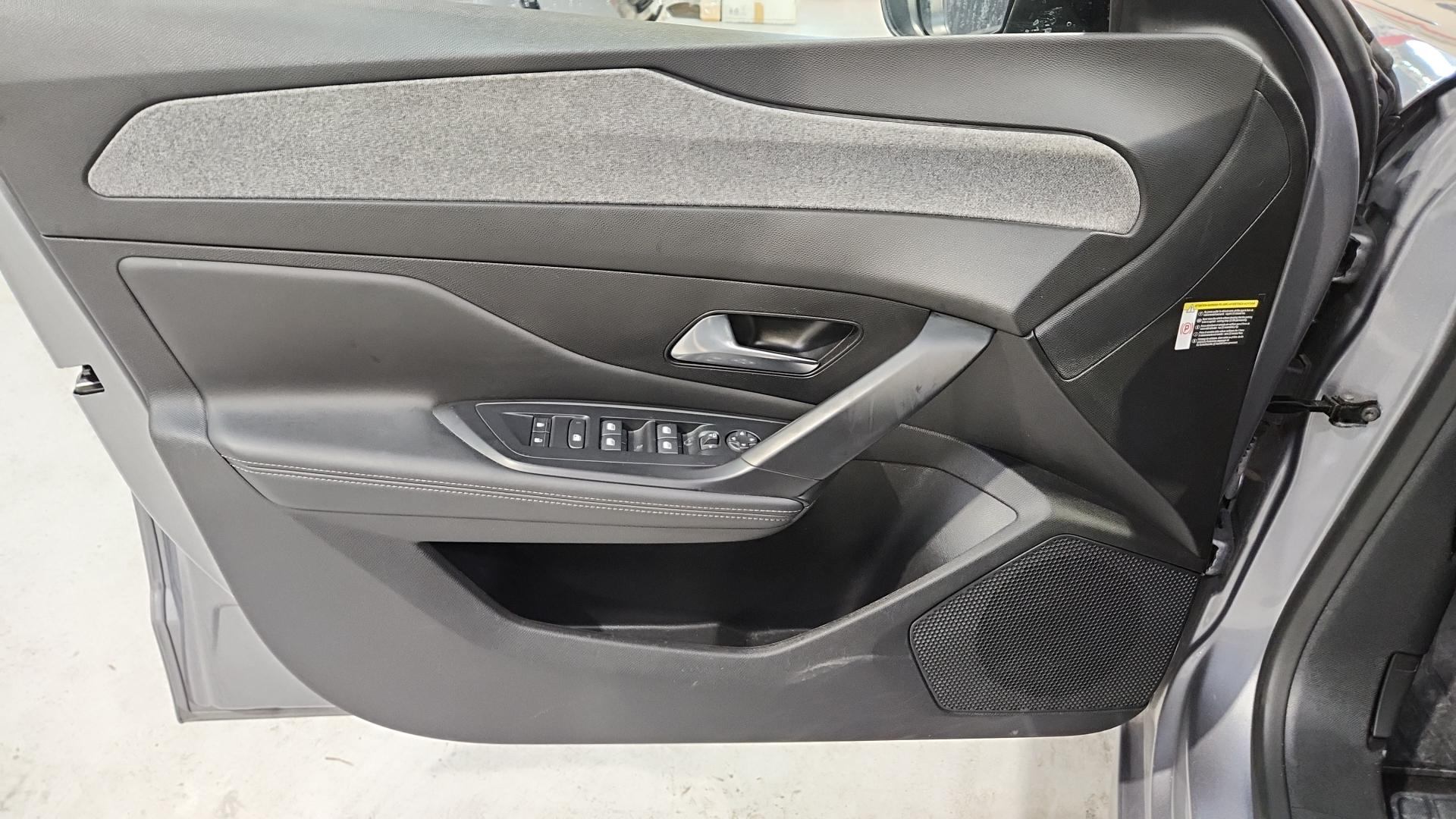 PEUGEOT 308 BlueHDi 130ch S&S EAT8 Allure