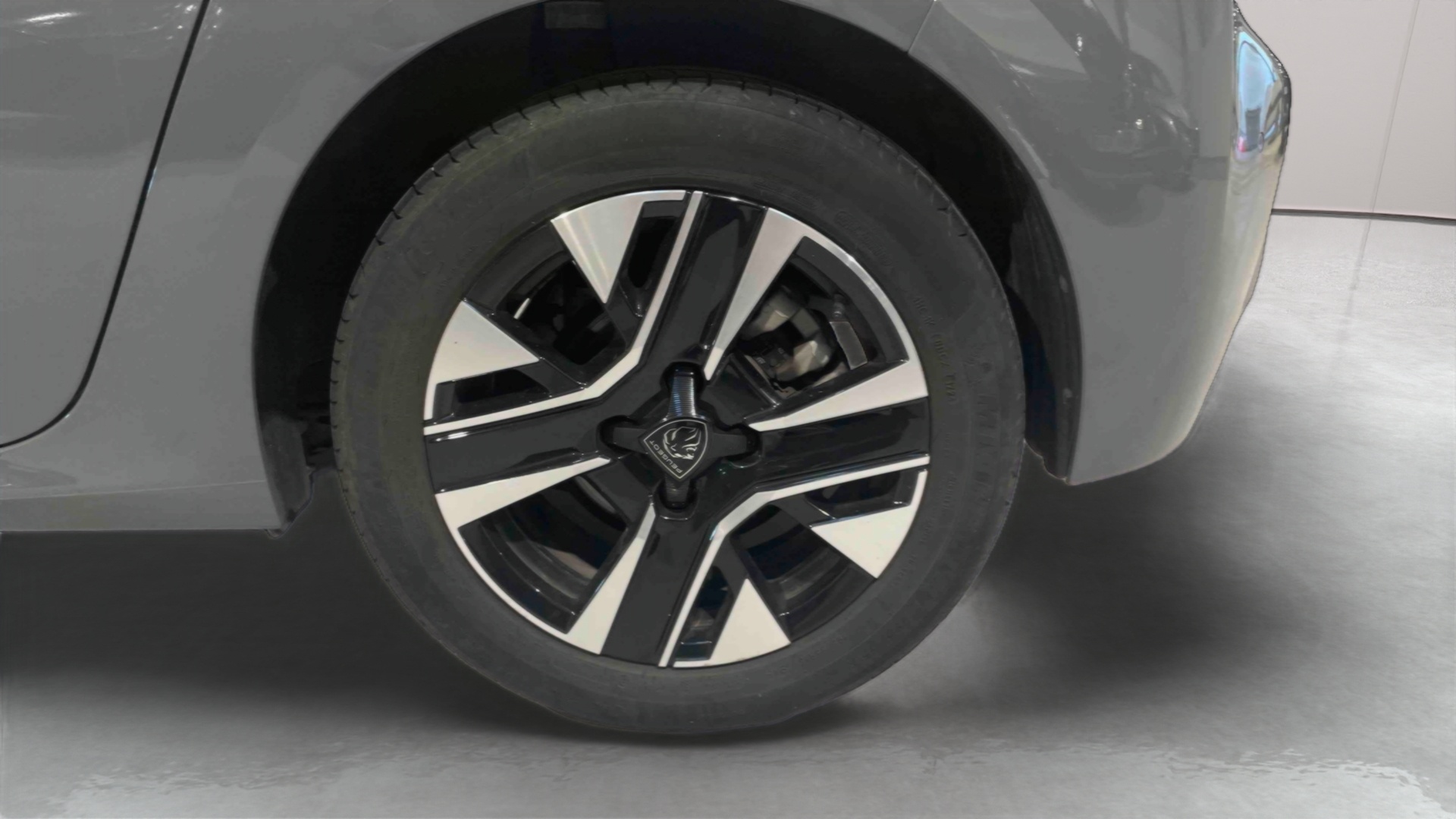 PEUGEOT 208 PureTech 100 S&S BVM6 Allure