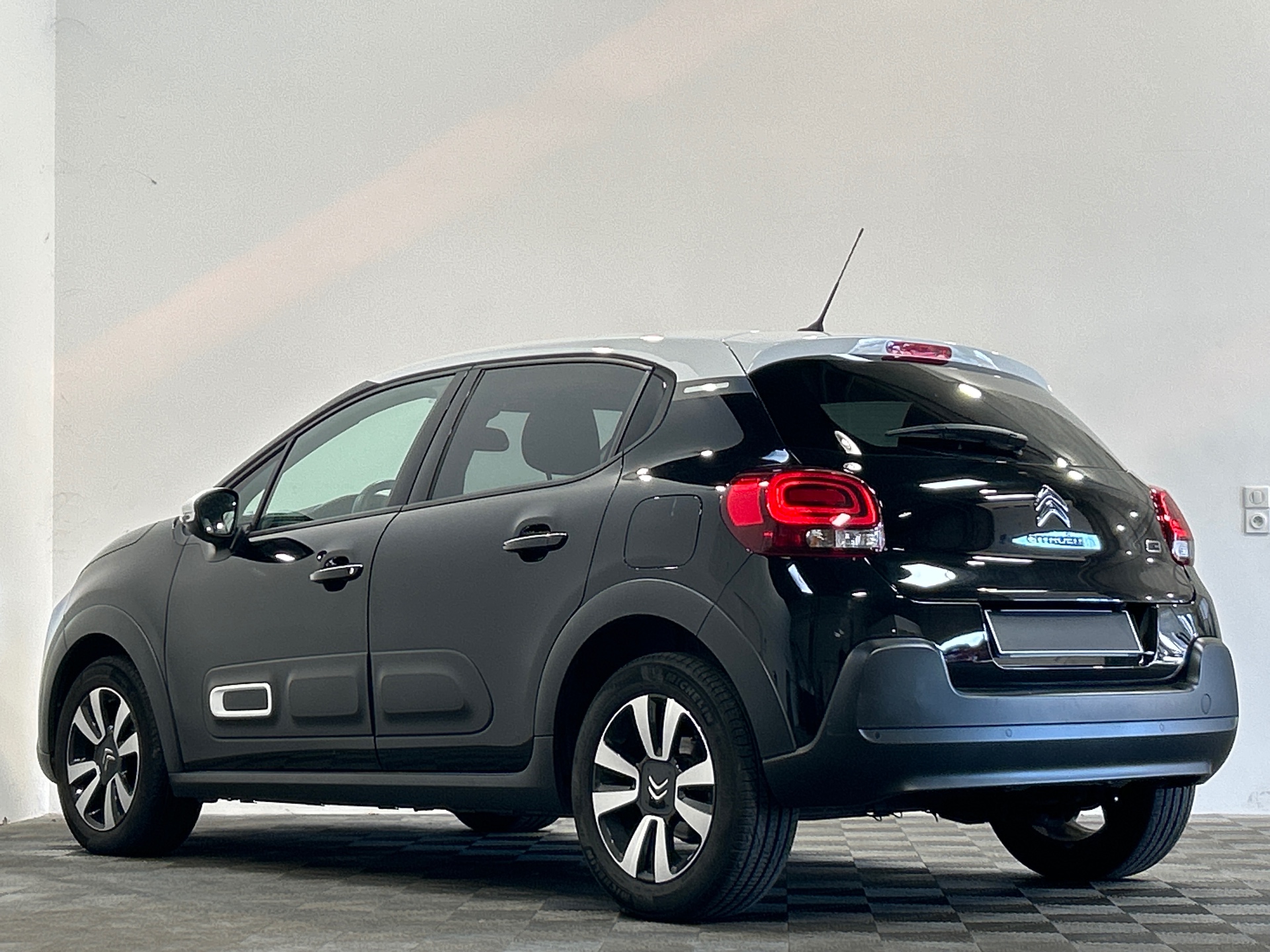 CITROEN C3 PURETECH 110 S&S EAT6 MAX