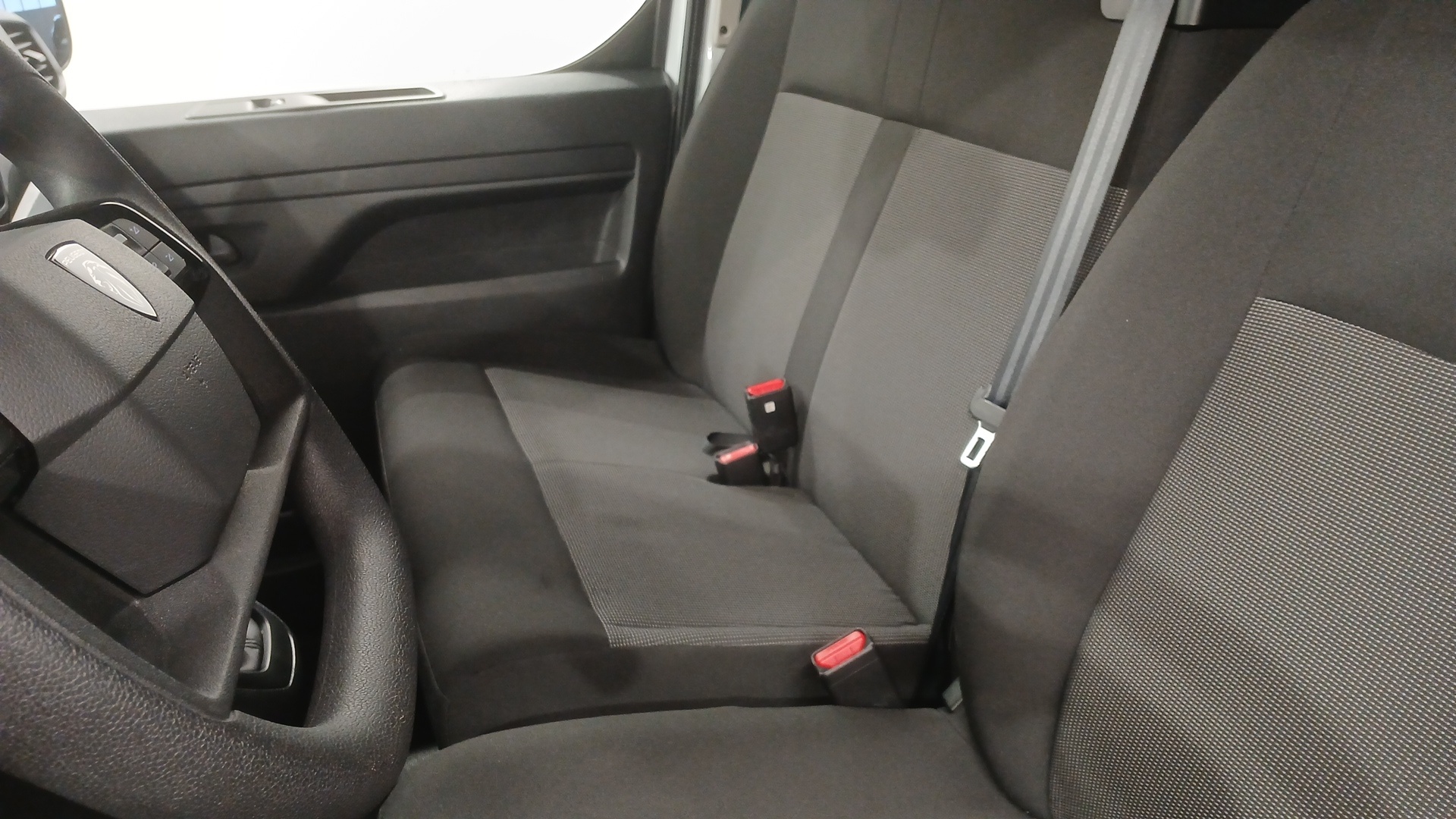 PEUGEOT EXPERT FOURGON Fourgon Taille M BlueHDi 145 BVM6