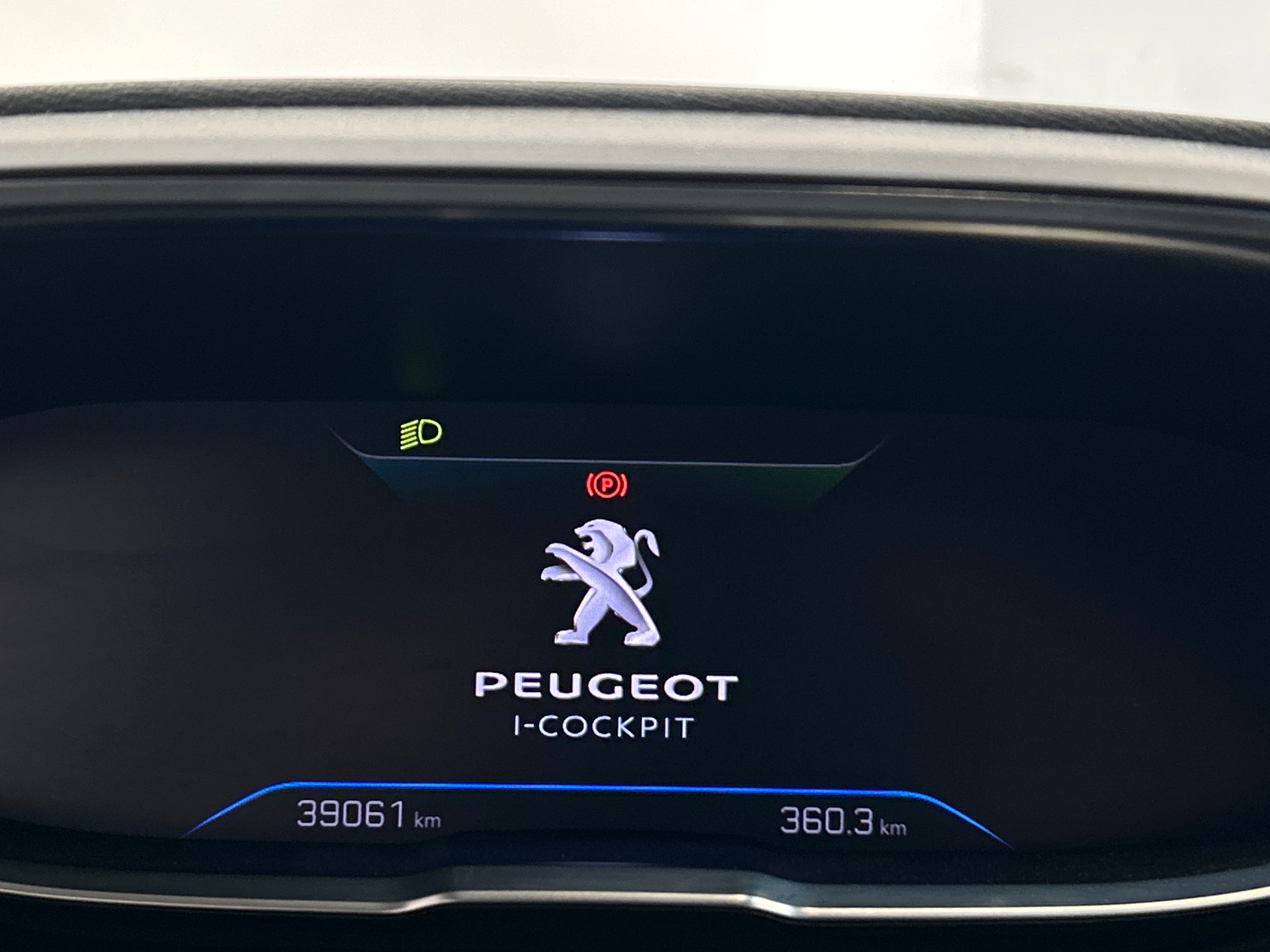 PEUGEOT 3008 Hybrid 180 e-EAT8 Allure Pack