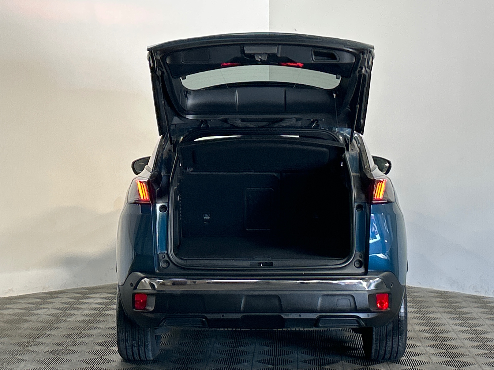 PEUGEOT 3008 Hybrid 180 e-EAT8 Allure Pack