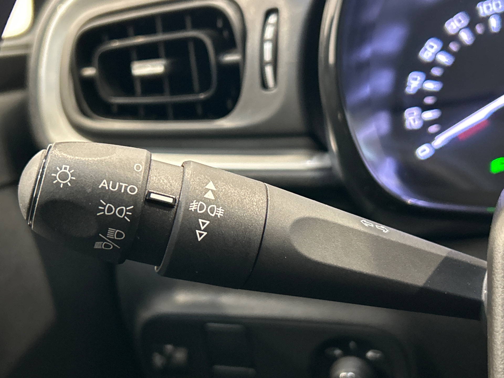 CITROEN C3 PureTech 110 BVM6 Plus