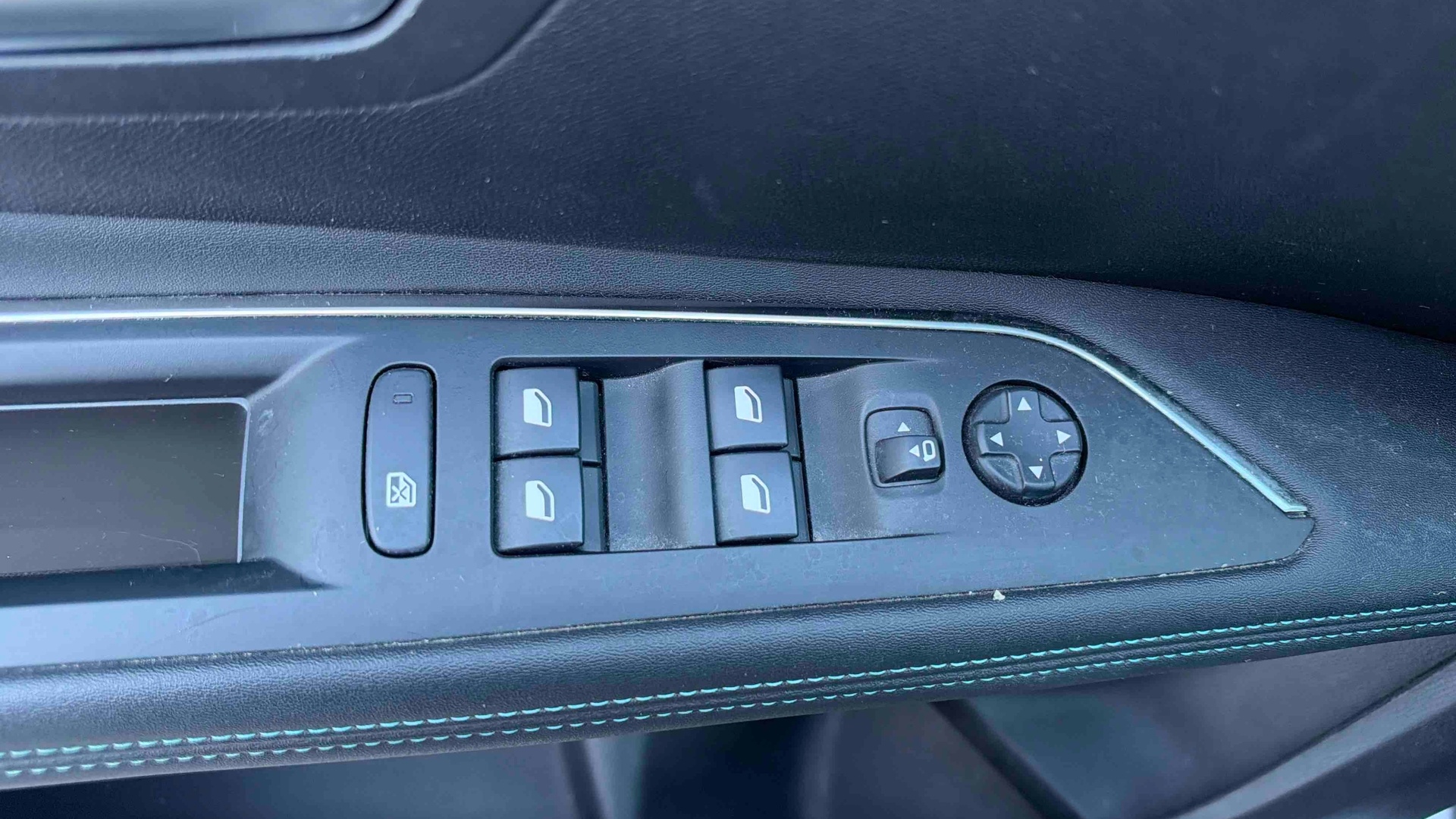 PEUGEOT 3008 ALLURE PACK HYBRID 136 CH E-DCS6